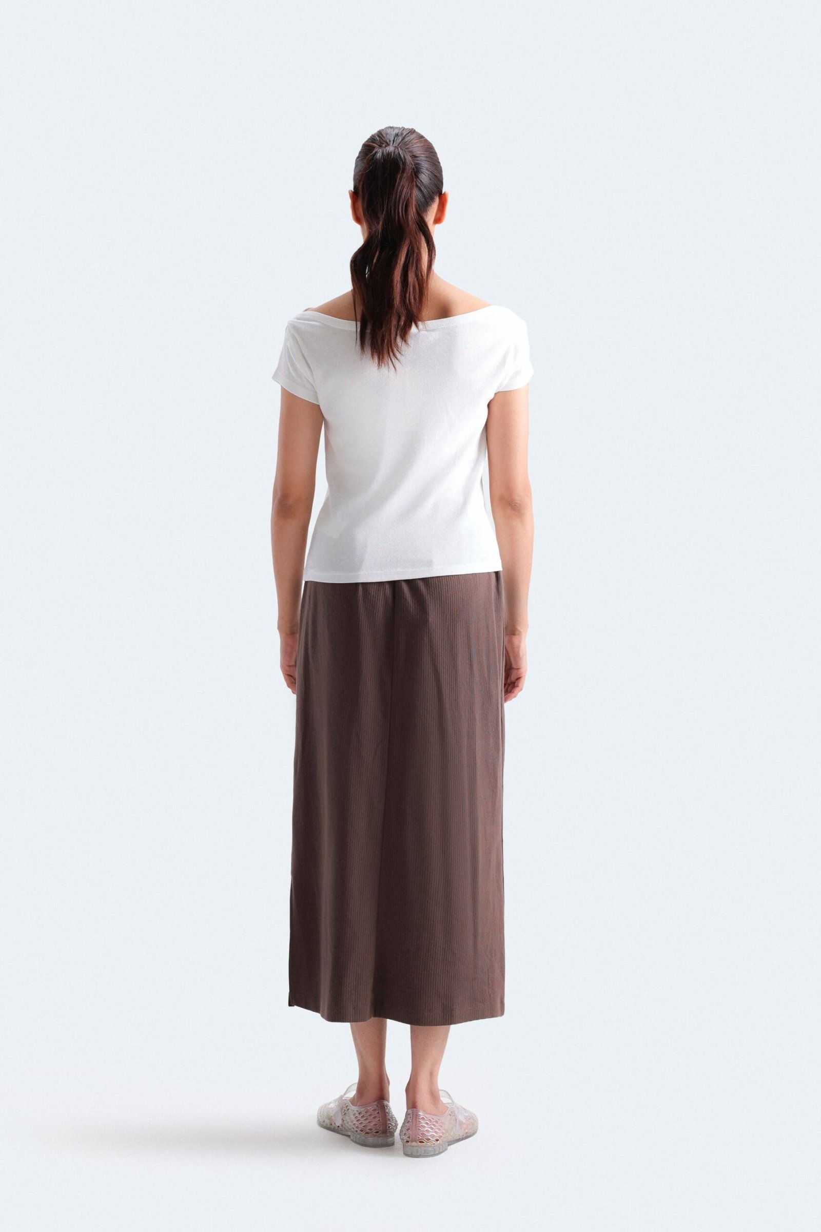 Ribbed Skirt With Side Slit - Image 9