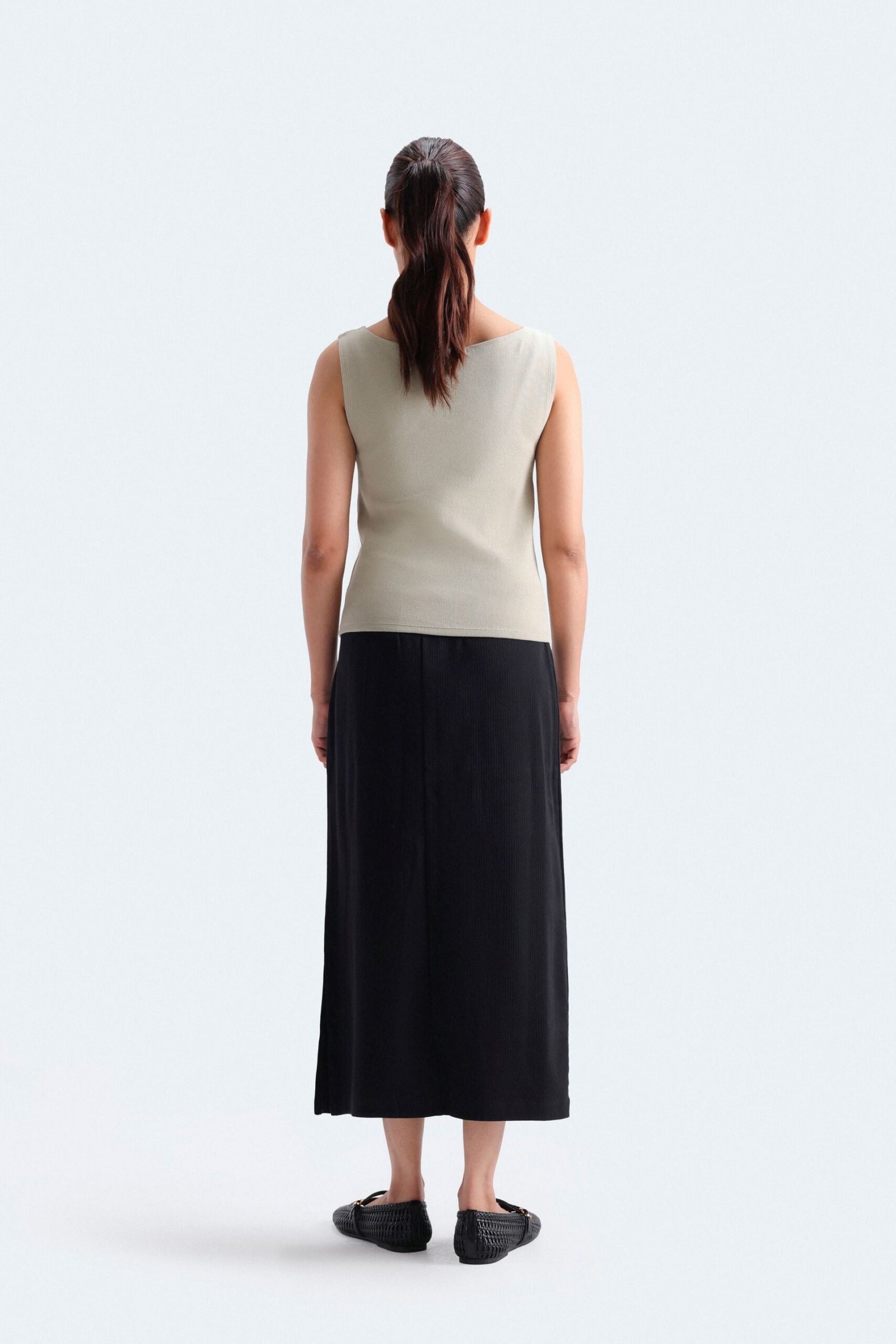 Ribbed Skirt With Side Slit - Image 3