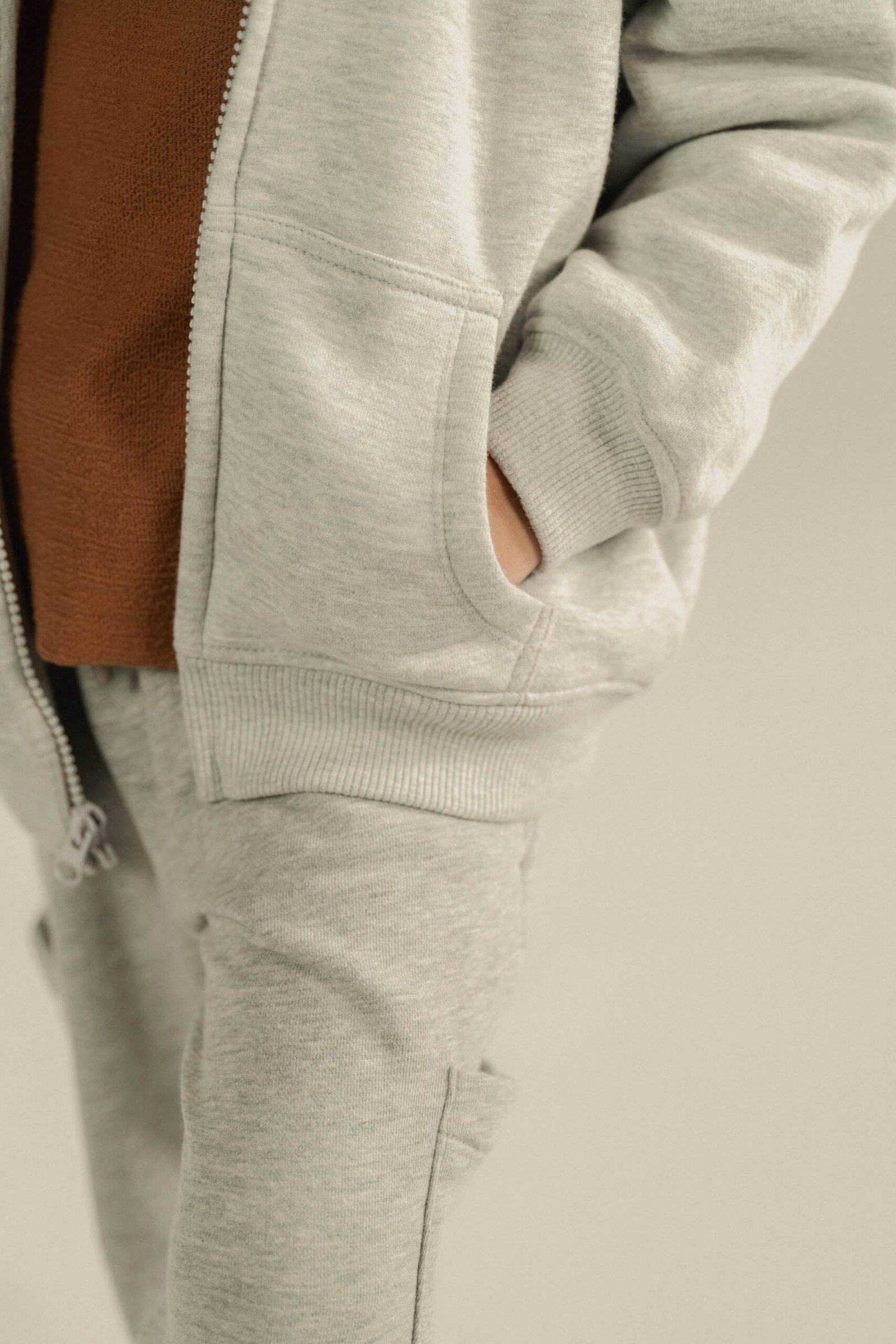 Full Zipper Hood - Image 5