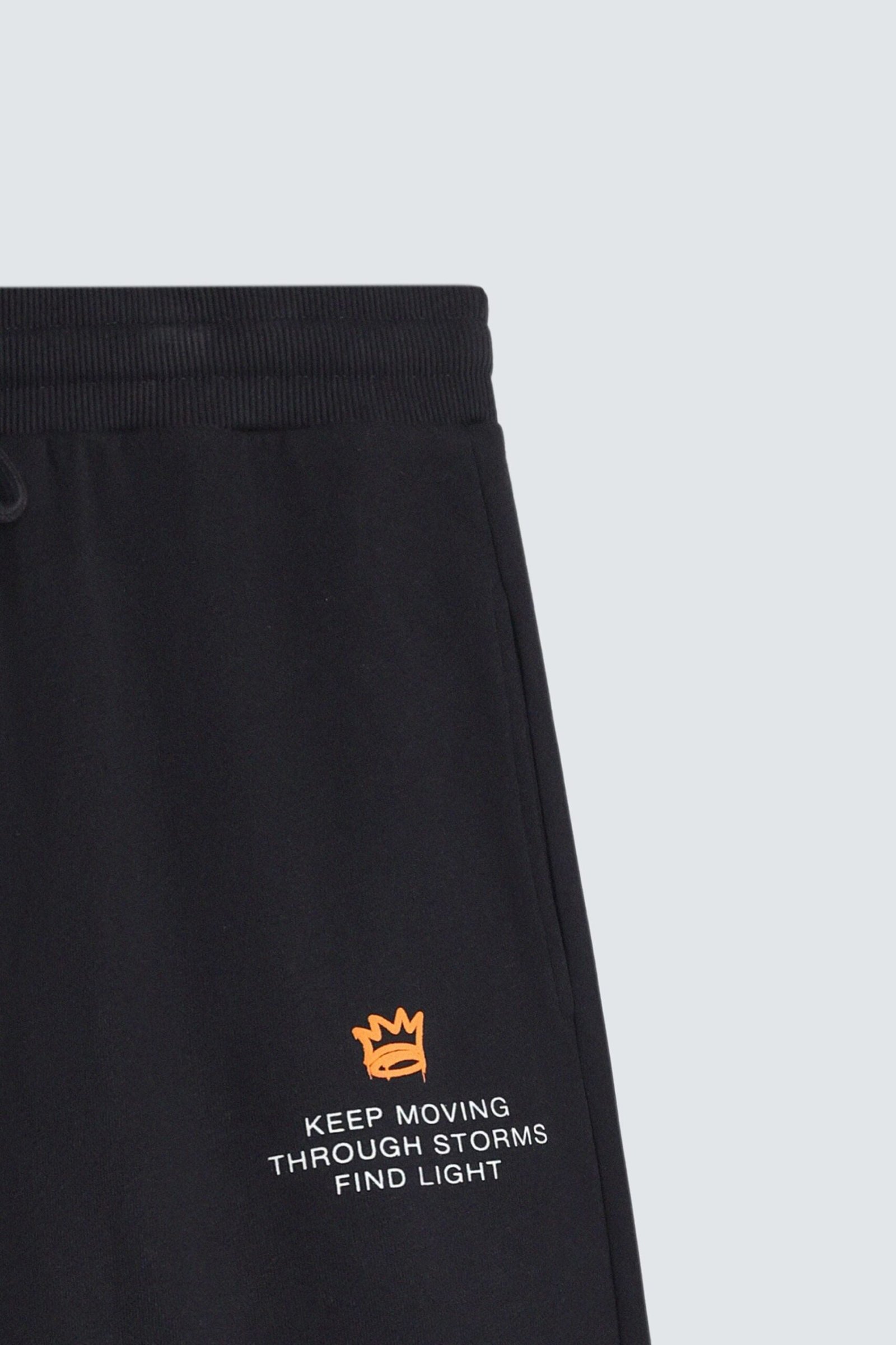Slogan Print Bermuda Shorts - Image 6