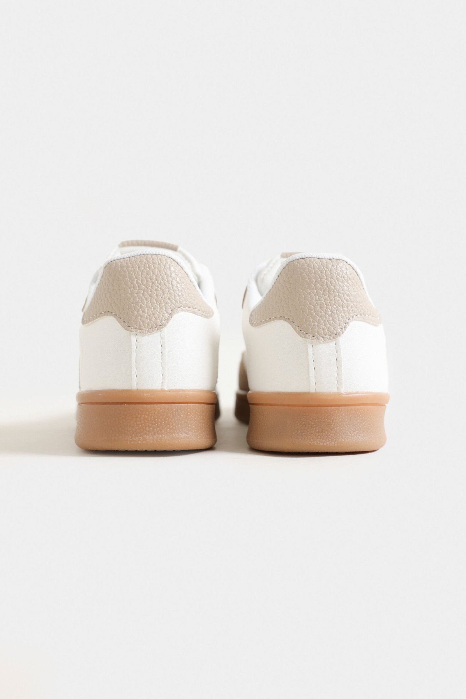 Low-Top Sneakers - Image 11