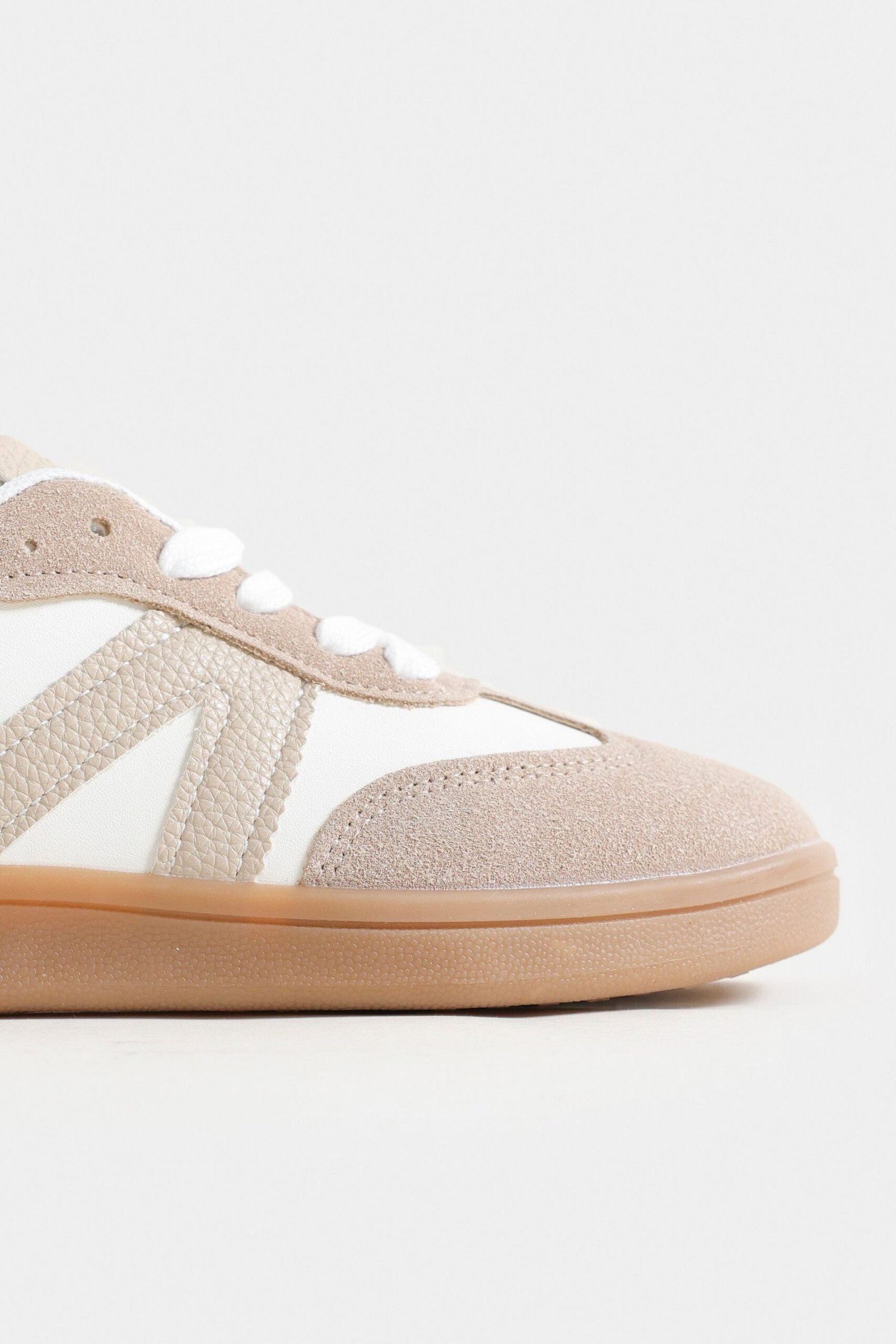 Low-Top Sneakers - Image 8