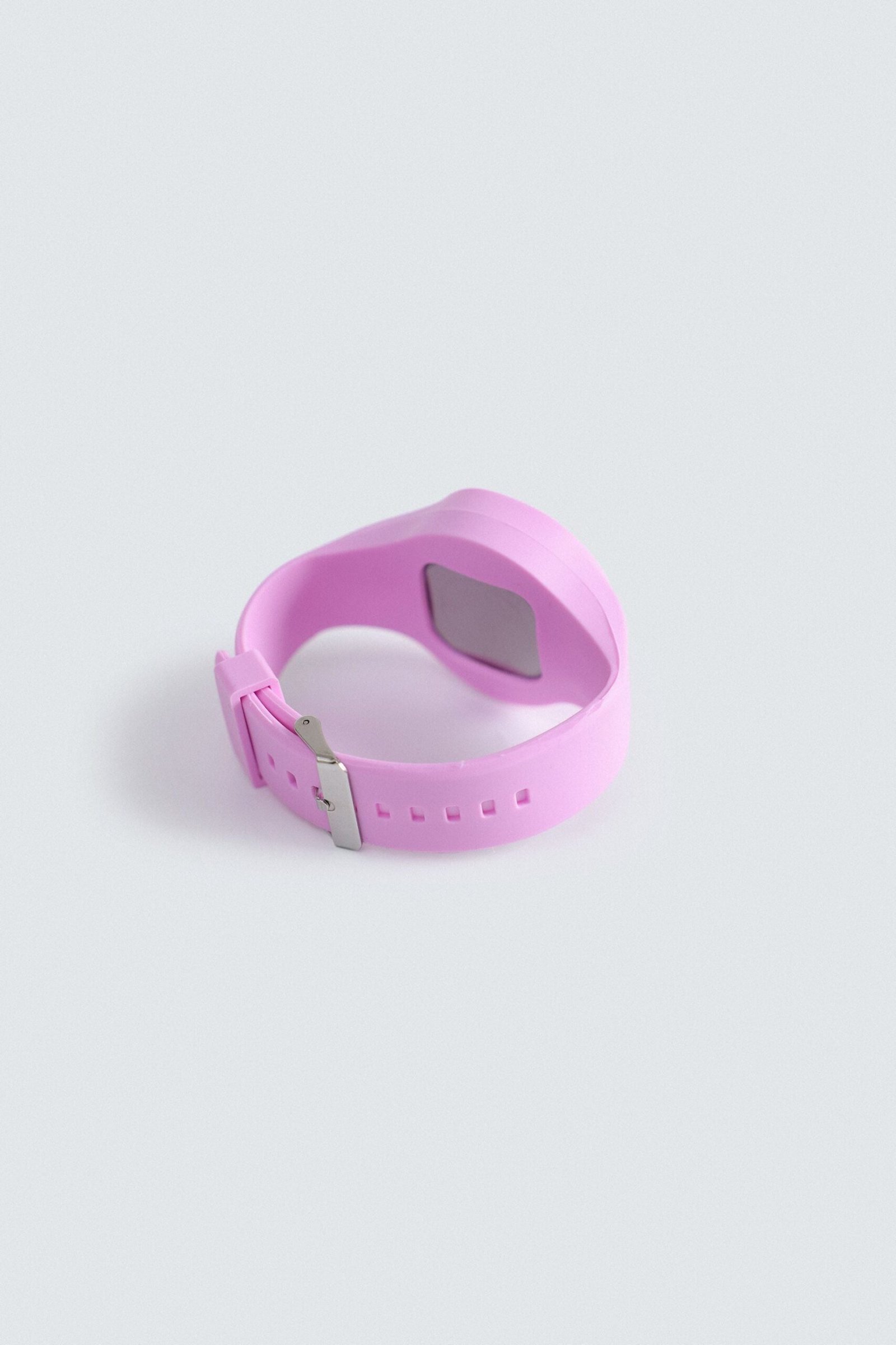 Analog Watch With Silicone Straps - Image 4