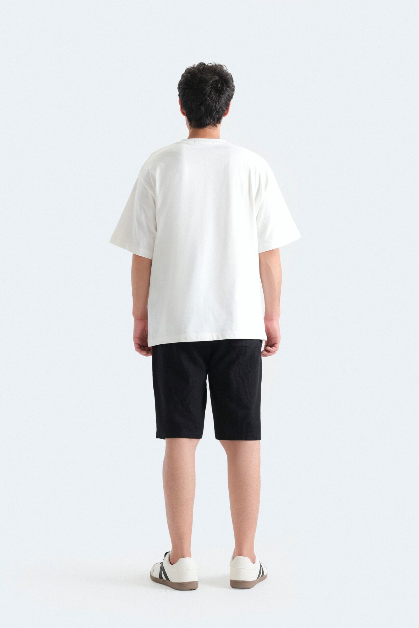 Textured Bermuda Shorts - Image 11