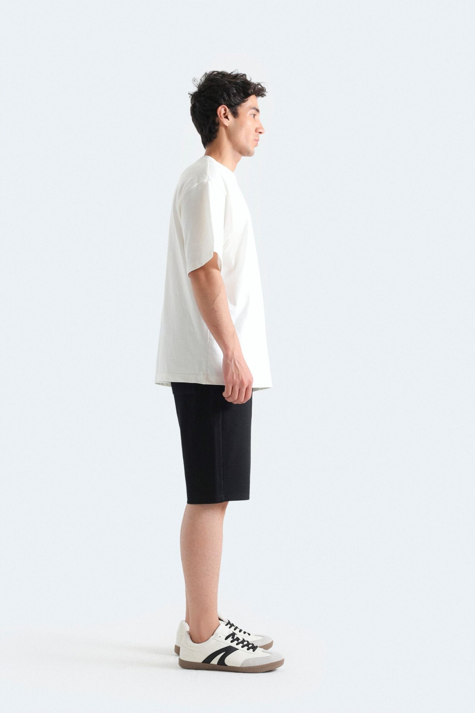 Textured Bermuda Shorts - Image 10