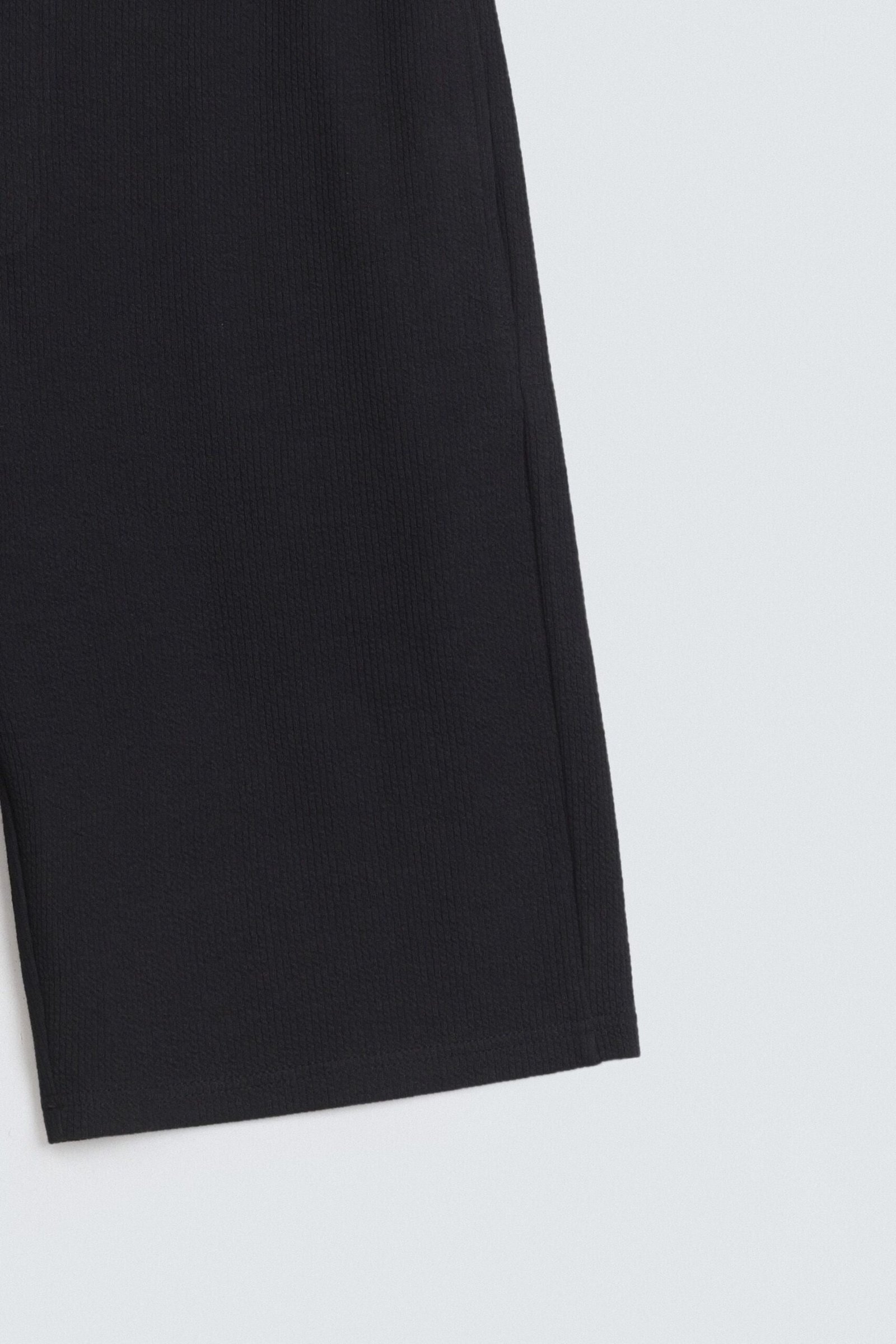 Textured Bermuda Shorts - Image 13