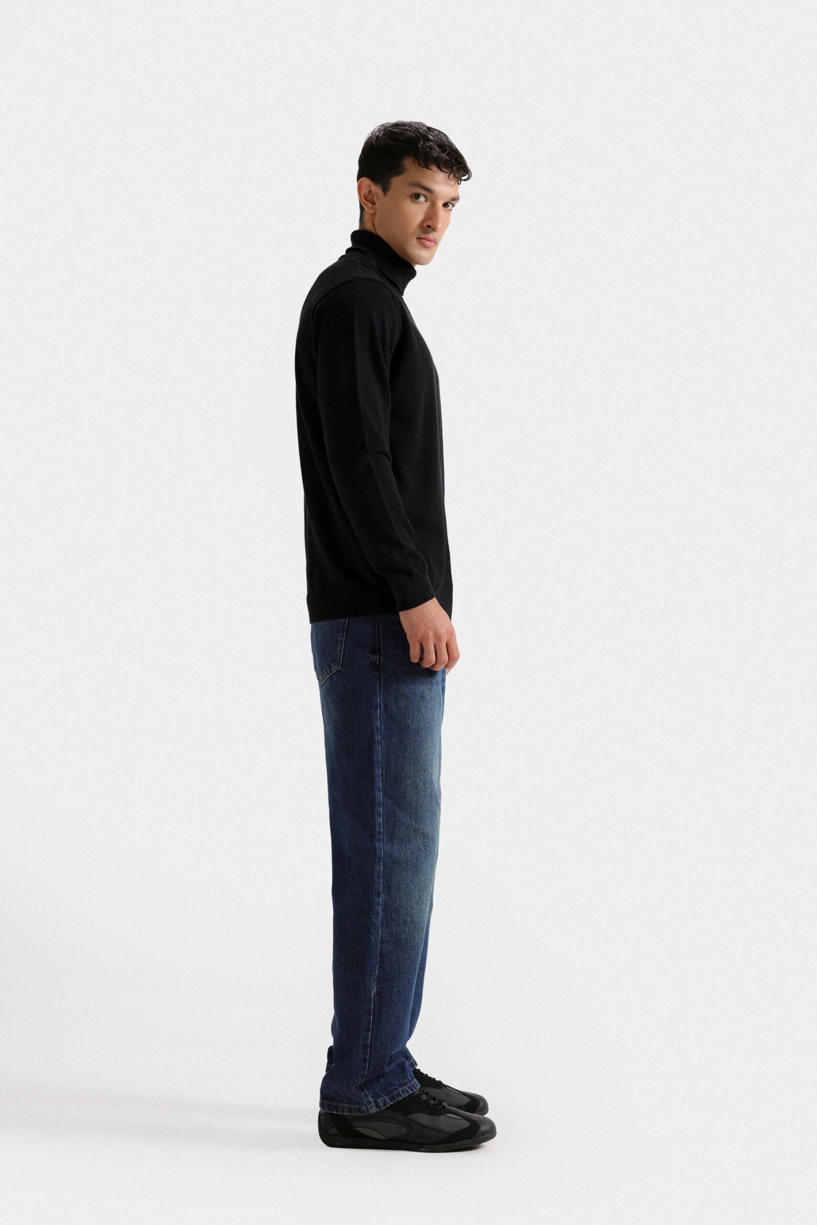 Basic Turtle Neck Sweater - Image 10