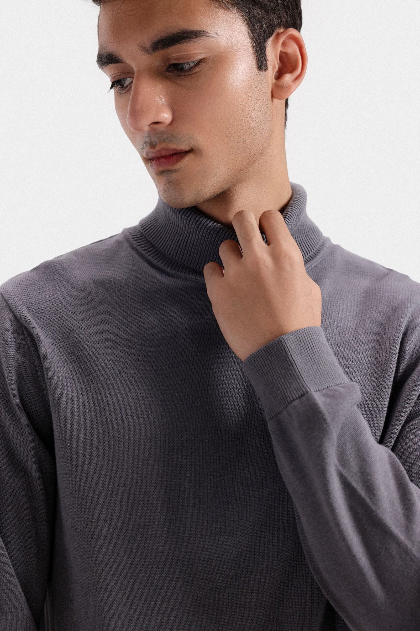 Basic Turtle Neck Sweater - Image 2
