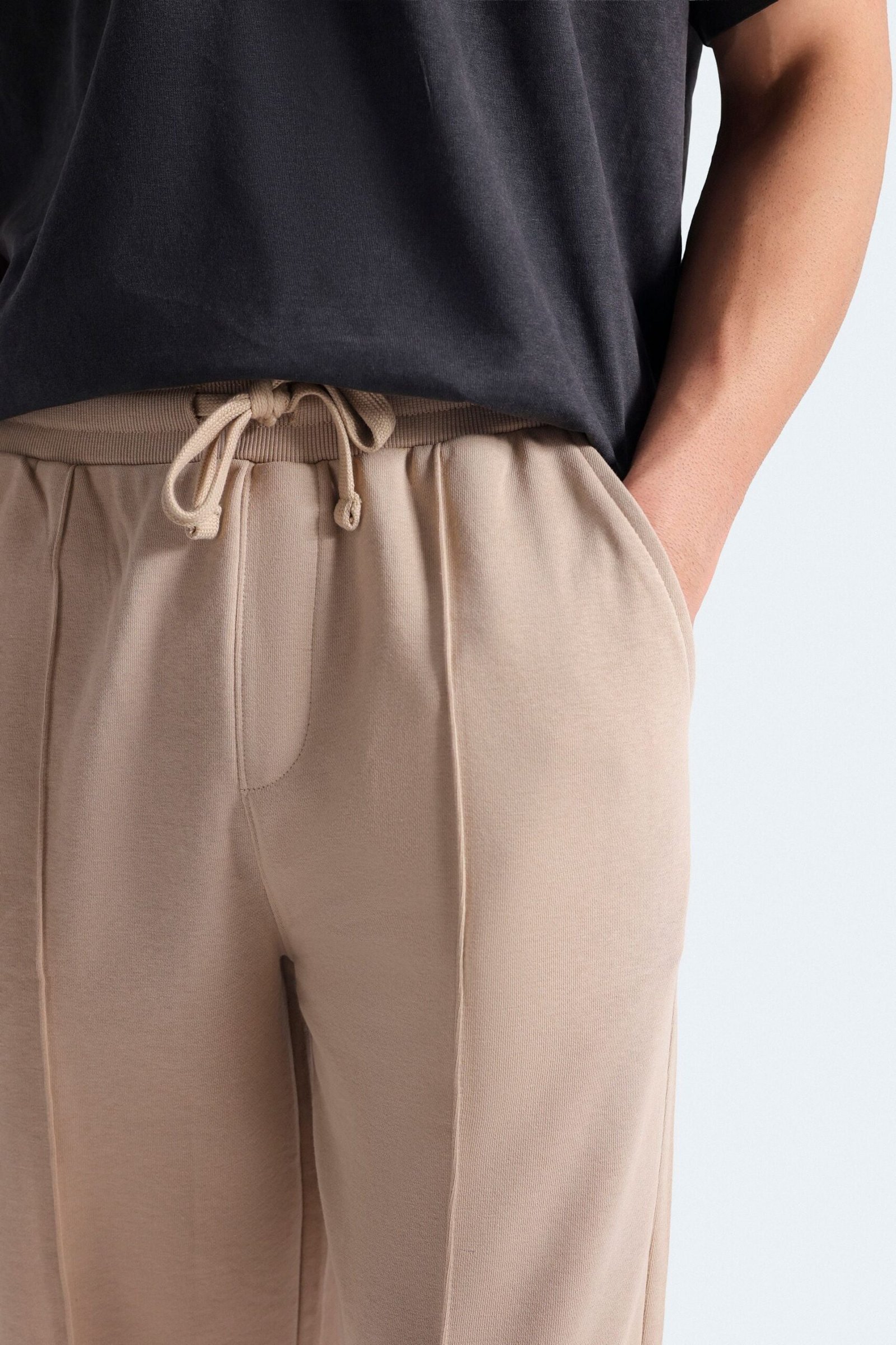 Terry Shorts With Front Seam - Image 10