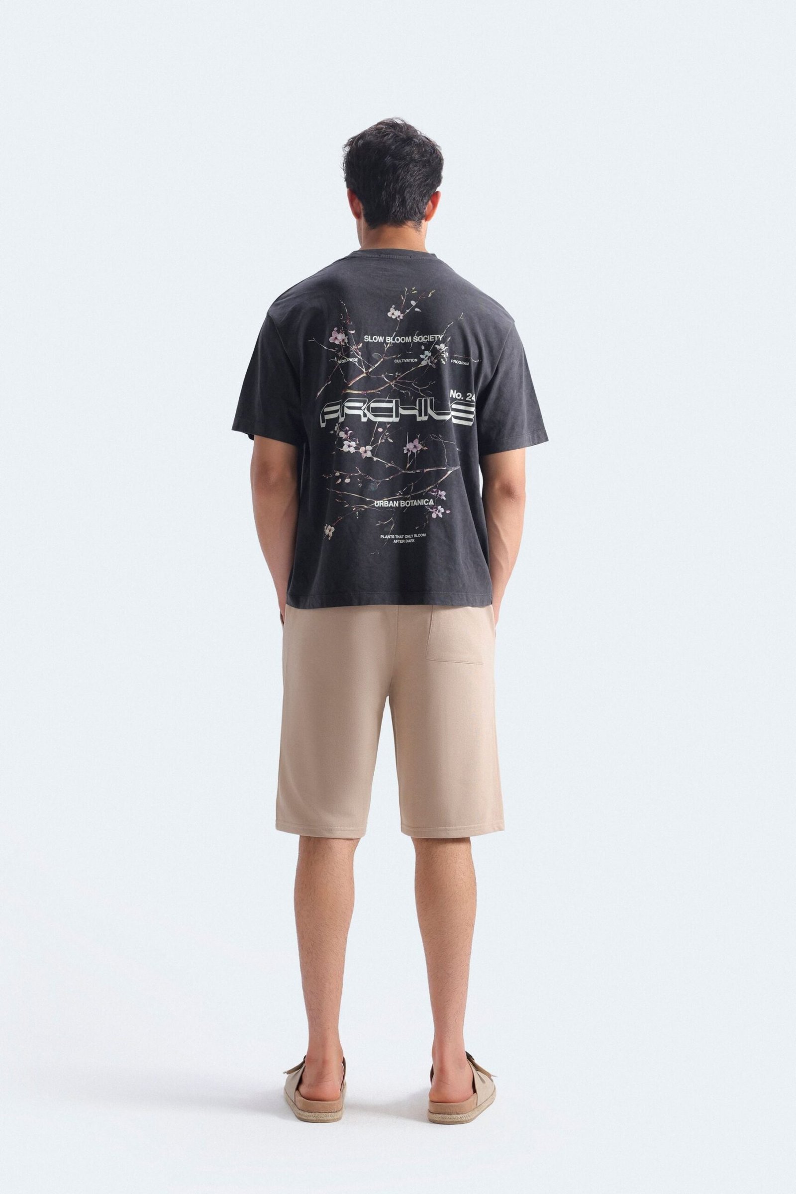 Terry Shorts With Front Seam - Image 11