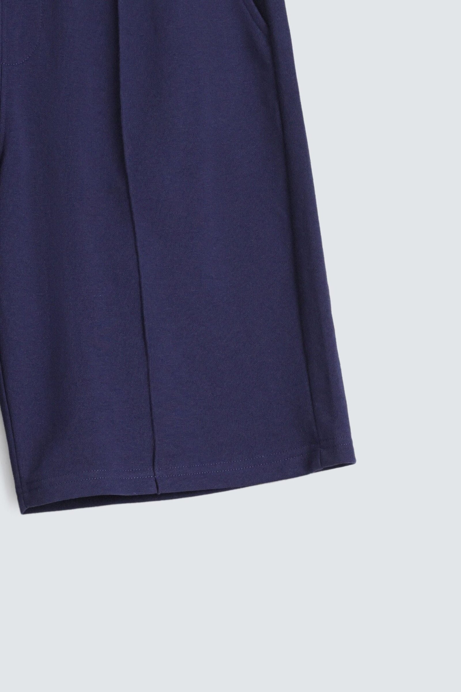 Terry Shorts With Front Seam - Image 6
