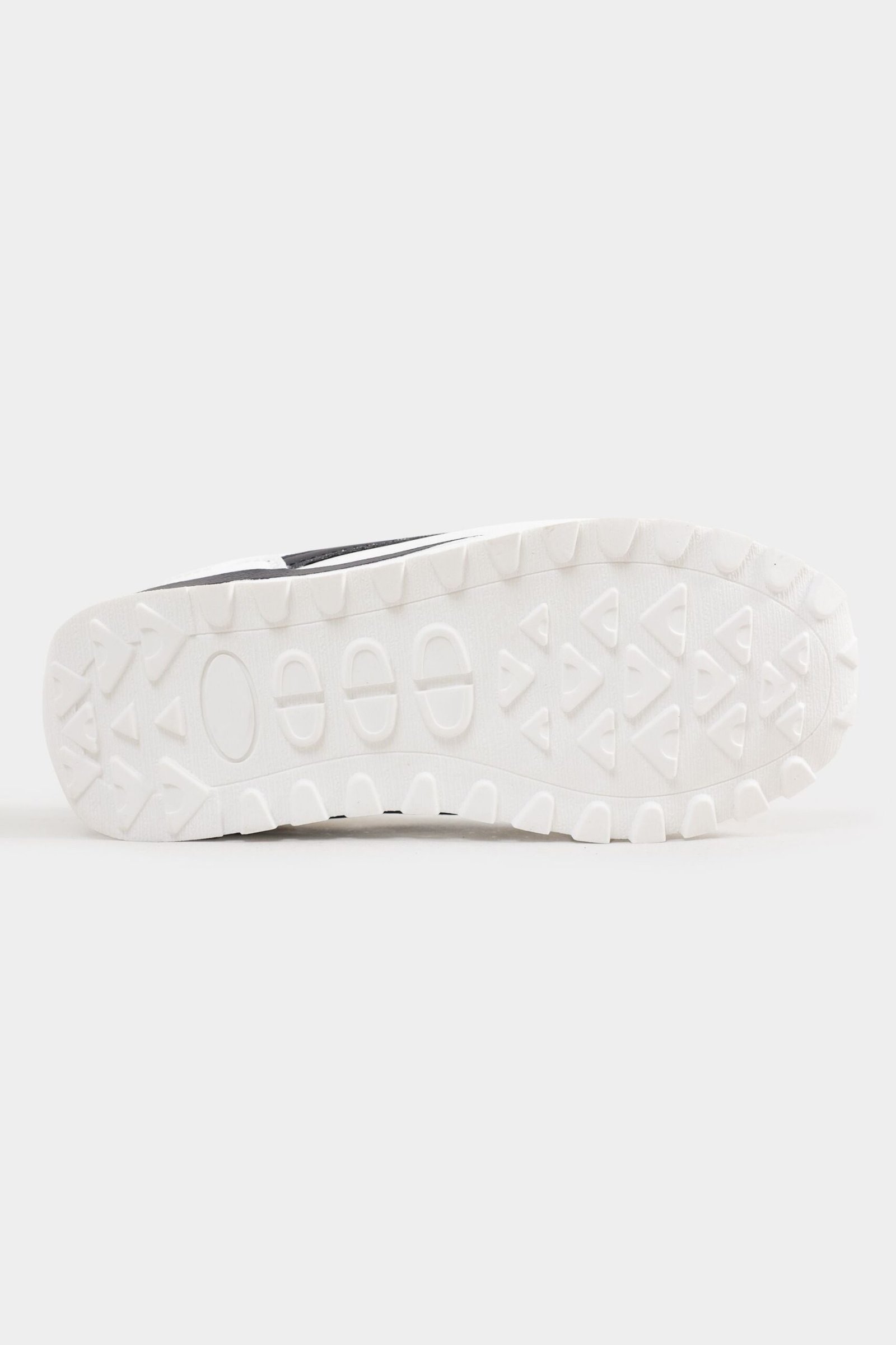 Sporty Trainers - Image 11