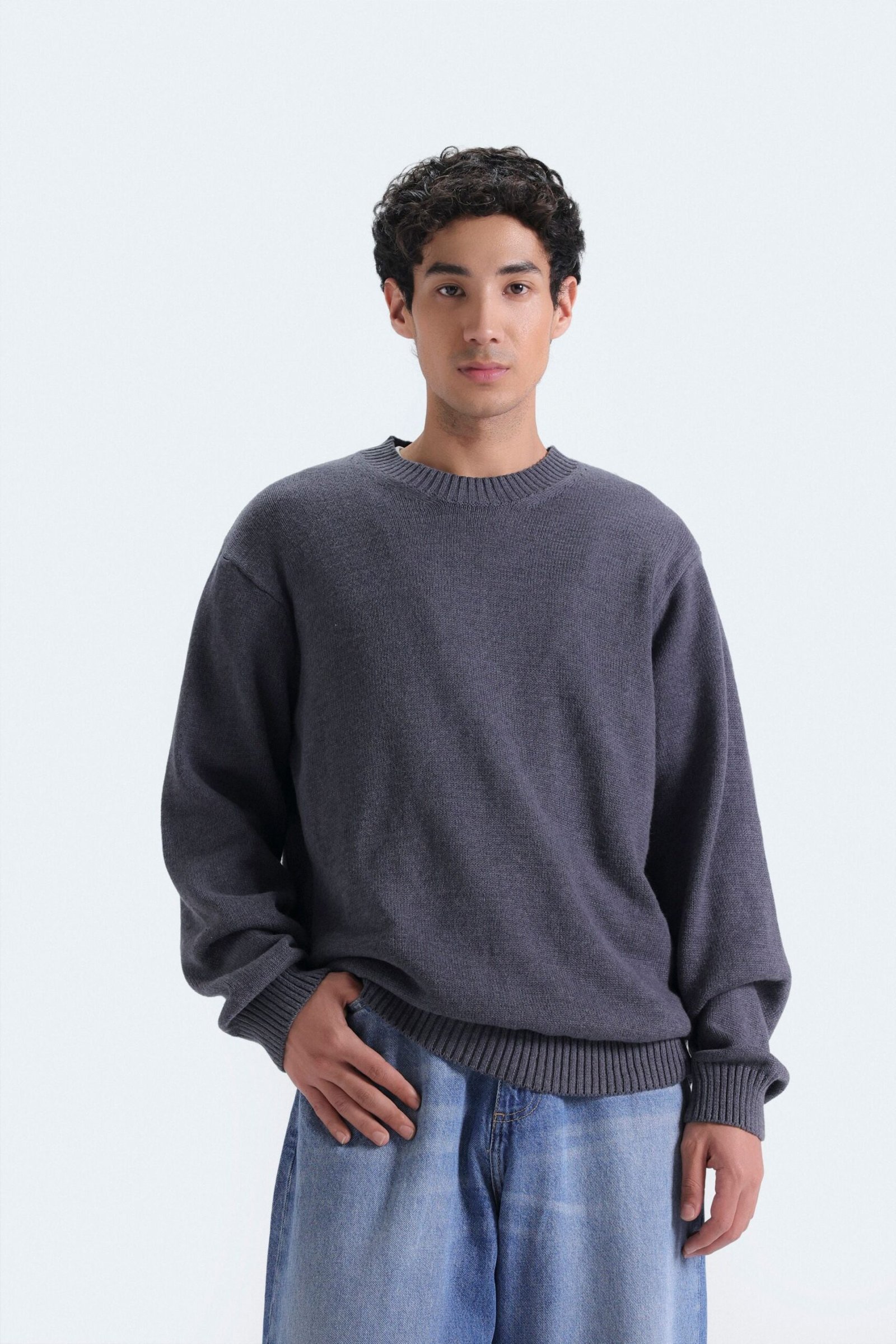 Basic Crew Neck Sweater - Image 9