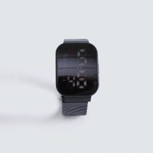 Analog Watch With Silicone Straps