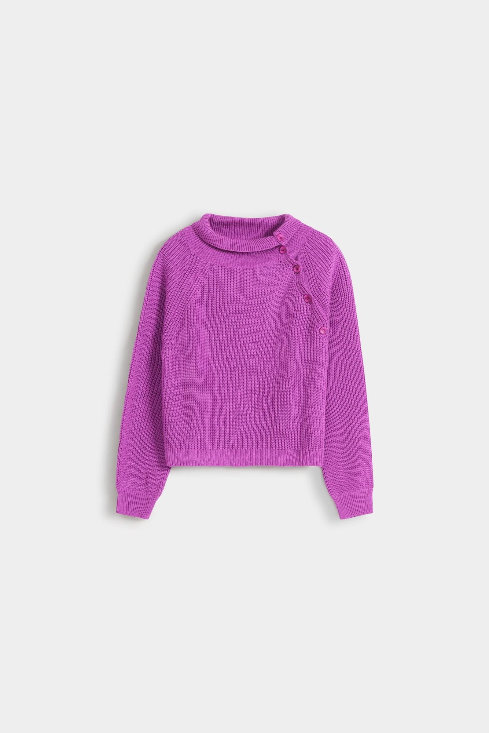 Cropped Sweater With Neck Buttons - Image 9