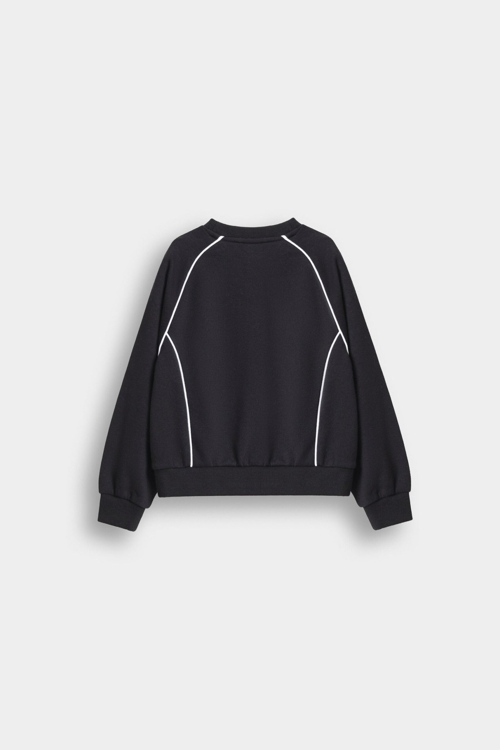 Basic Sweatshirt With Pipping Detail - Image 3