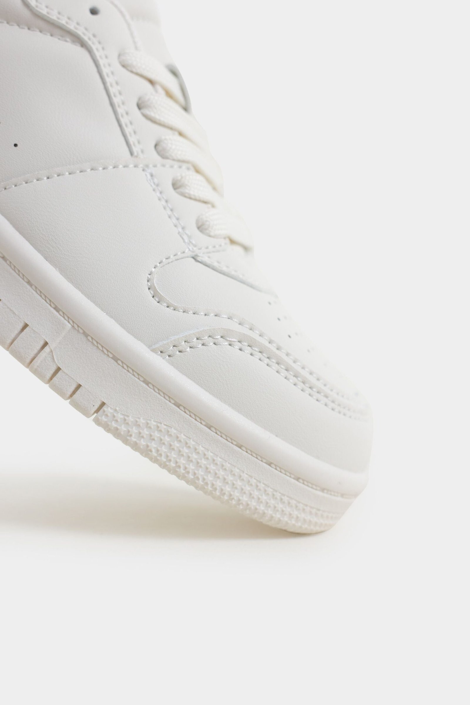 Low-Top Sneakers - Image 2