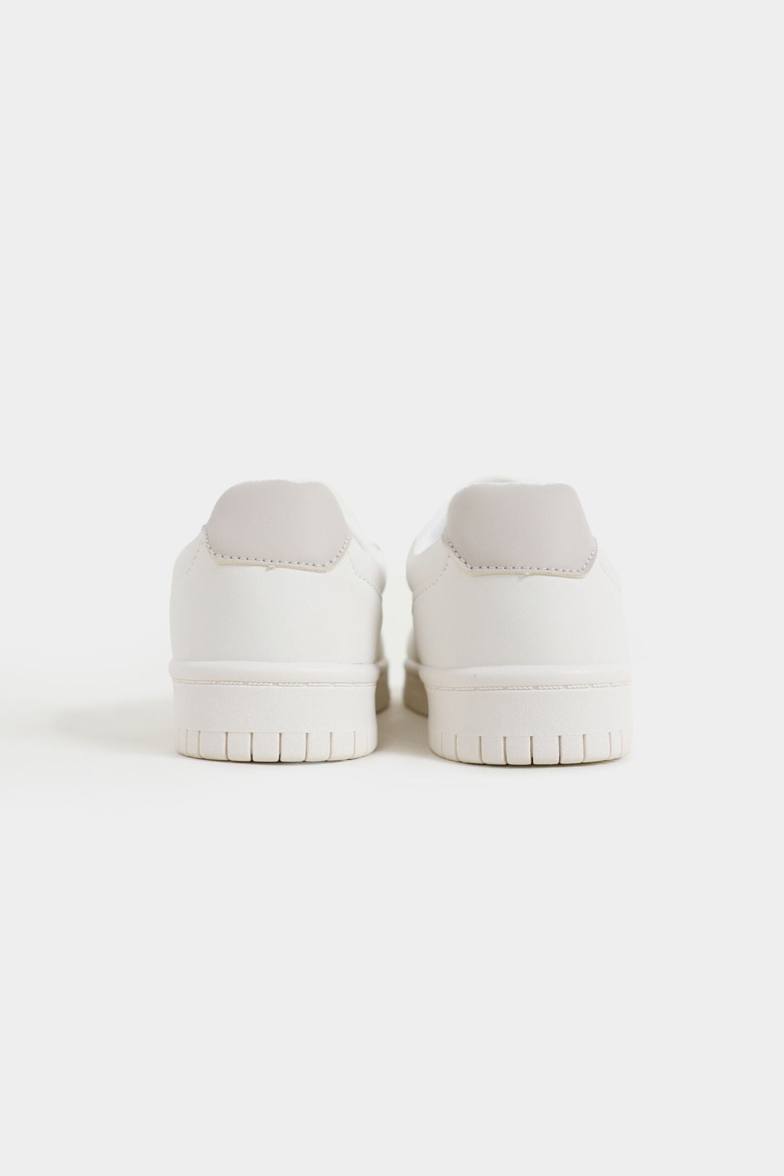 Low-Top Sneakers - Image 5