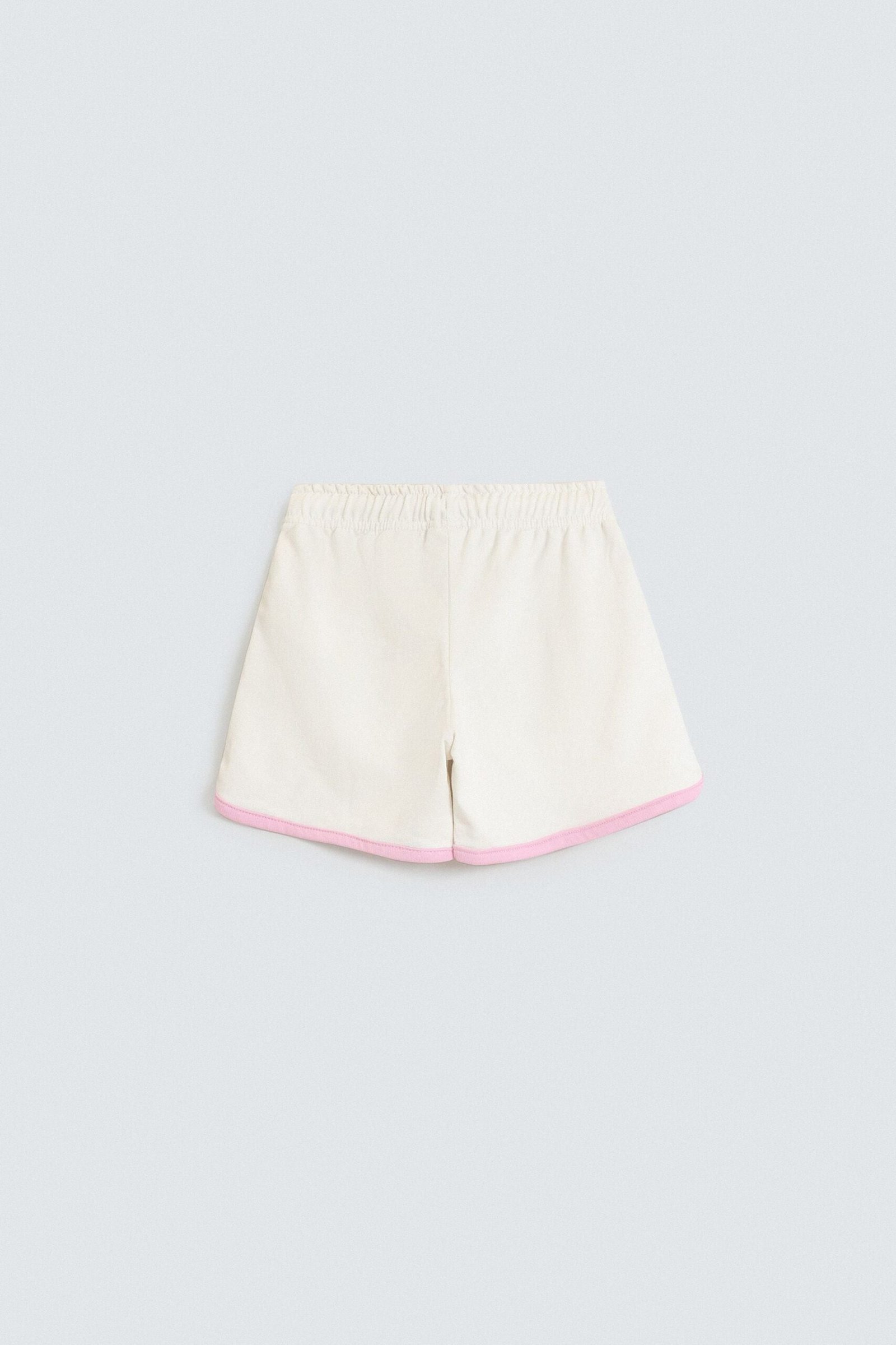 Contrast Tapping Knit Shorts - Image 9