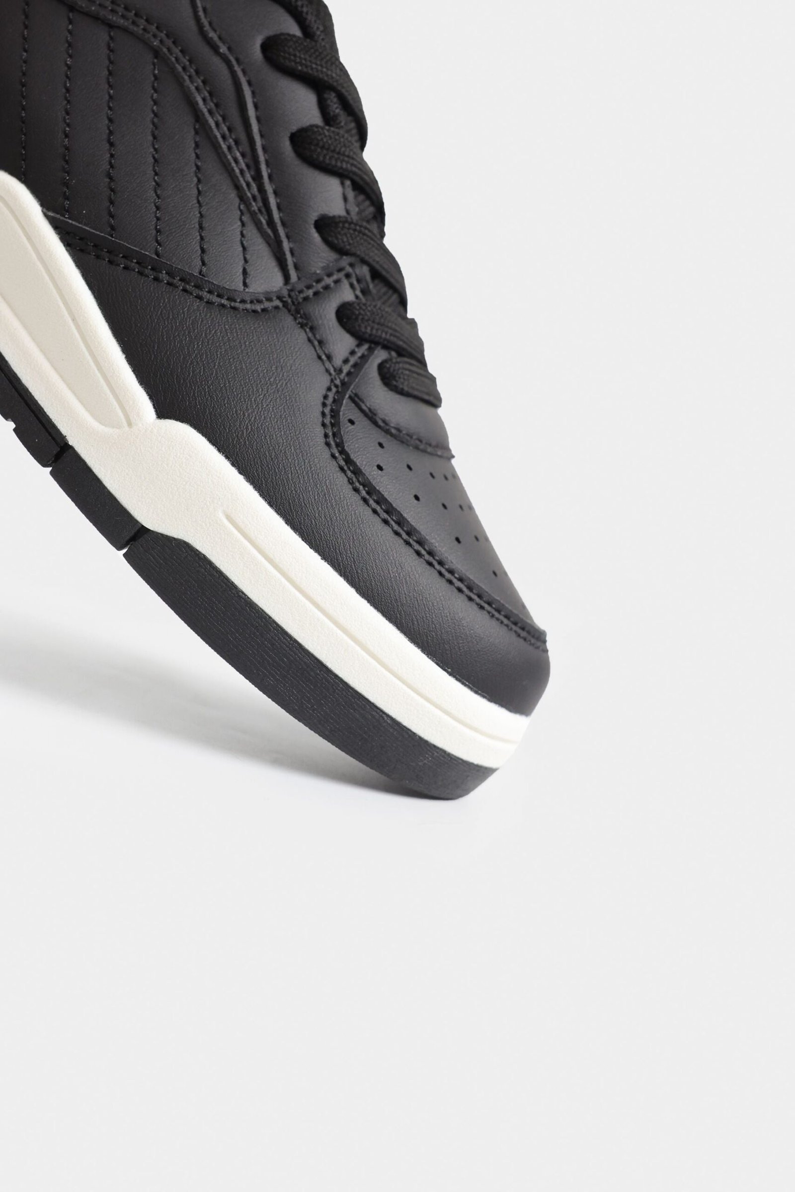 Multi-Piece Sneakers - Image 8