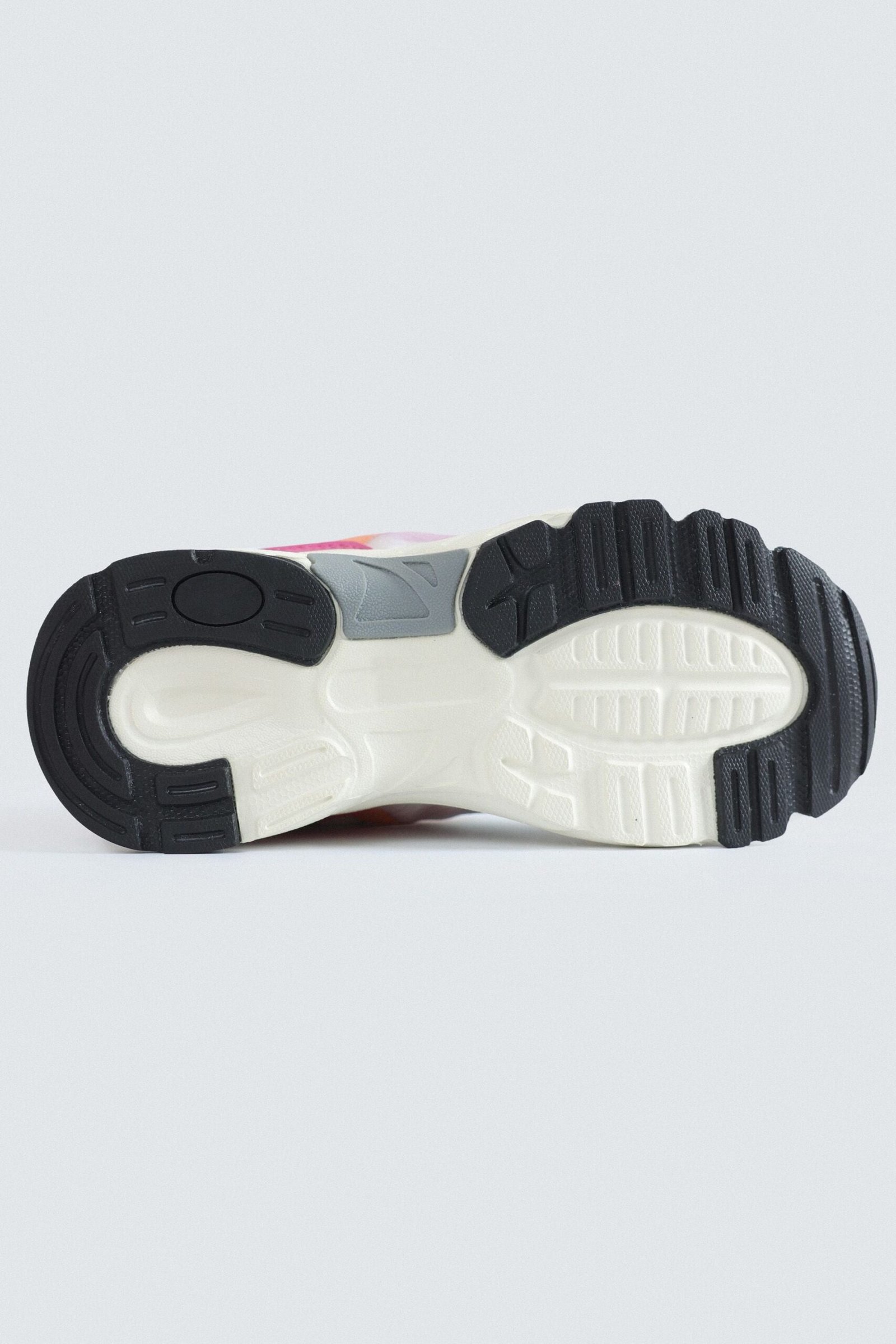 Multi-Piece Sneakers - Image 12