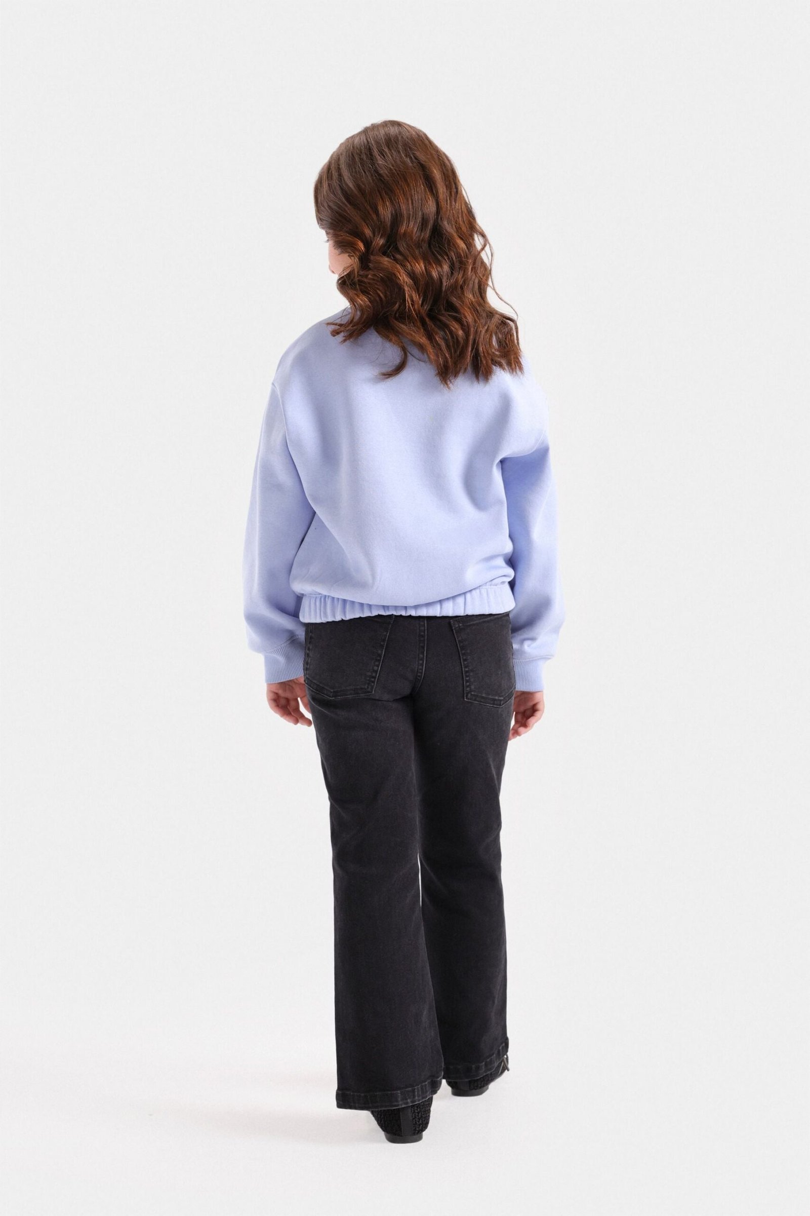Cropped Slogan Print Sweatshirt - Image 6