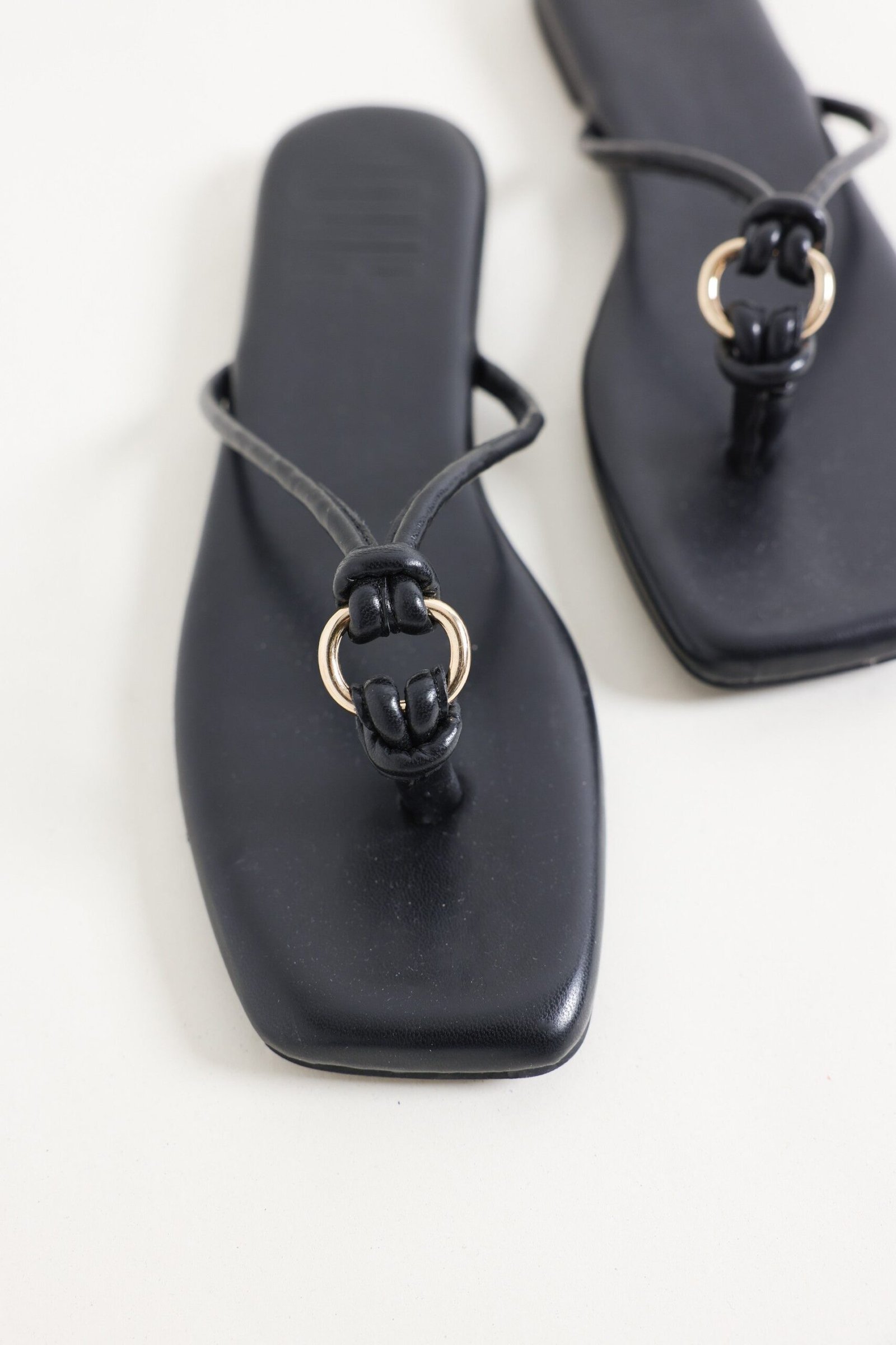 Toe Ring Flats - Image 8