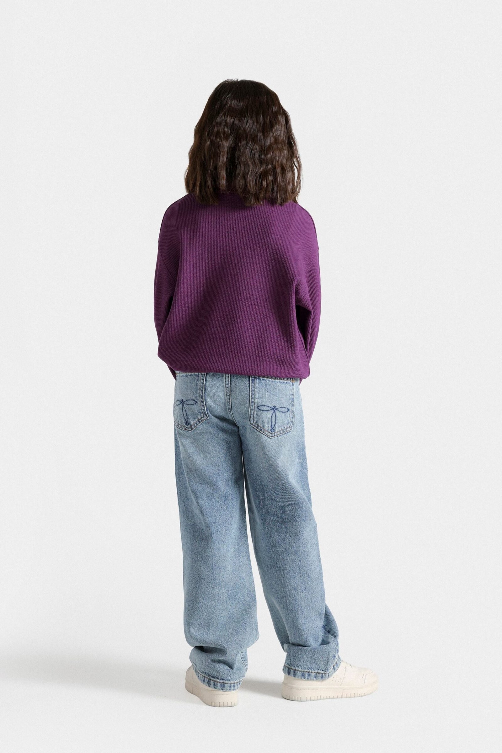 Cropped Sweatshirt With Elasticated Hem - Image 6