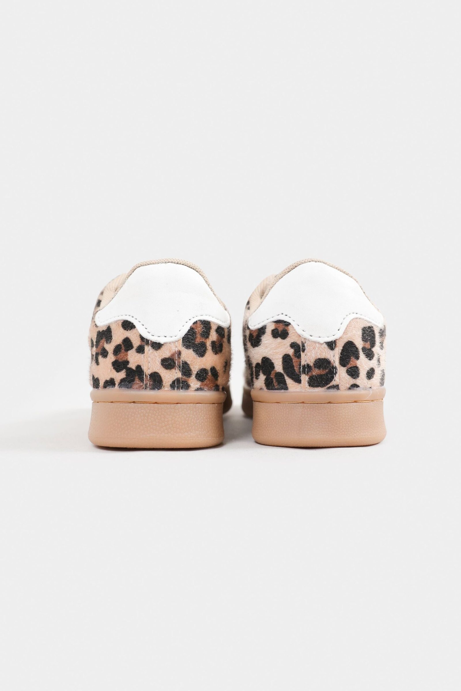Low-Top Sneakers - Image 11
