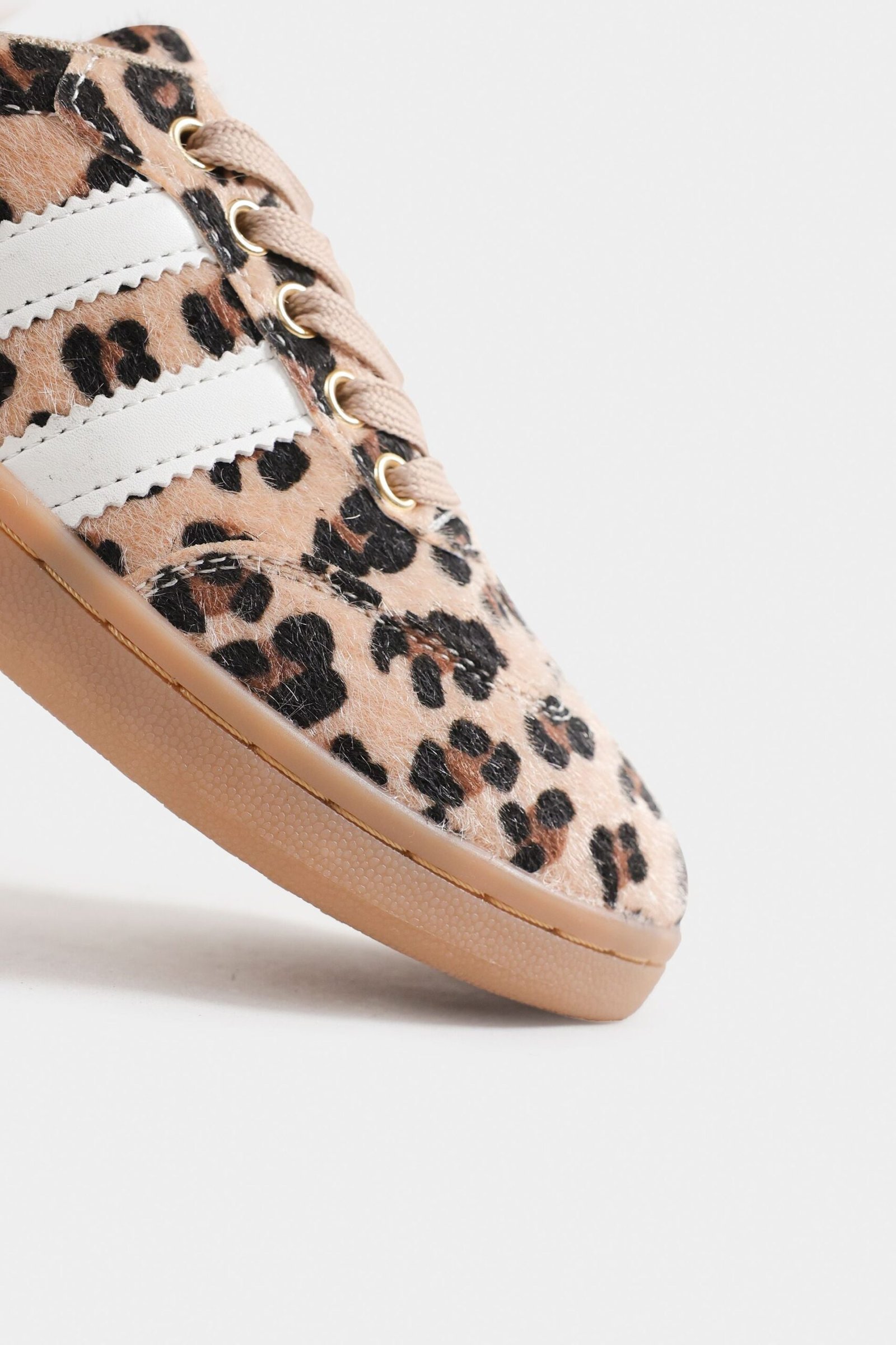 Low-Top Sneakers - Image 8