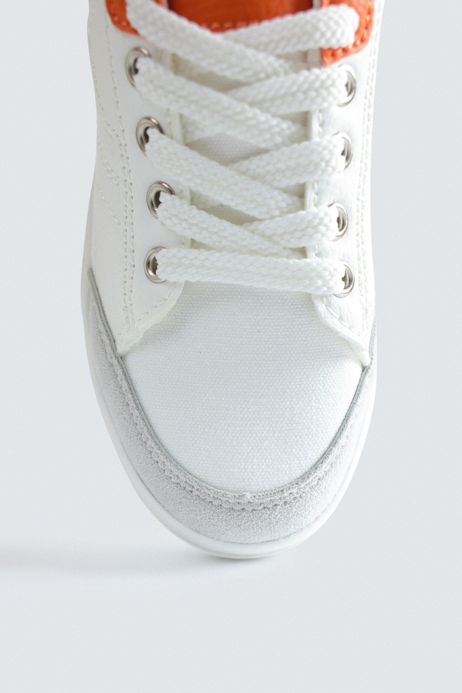 Low-Top Sneakers - Image 3