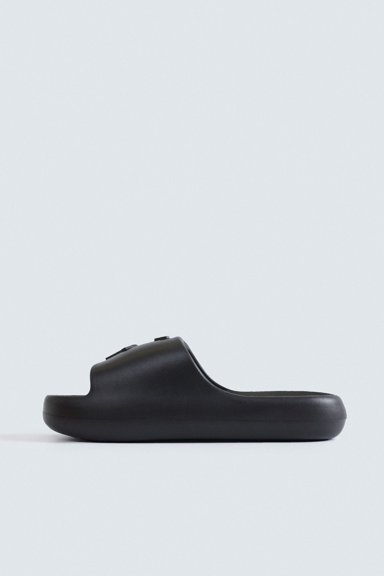 Rubber Slides With Charm Detail - Image 5
