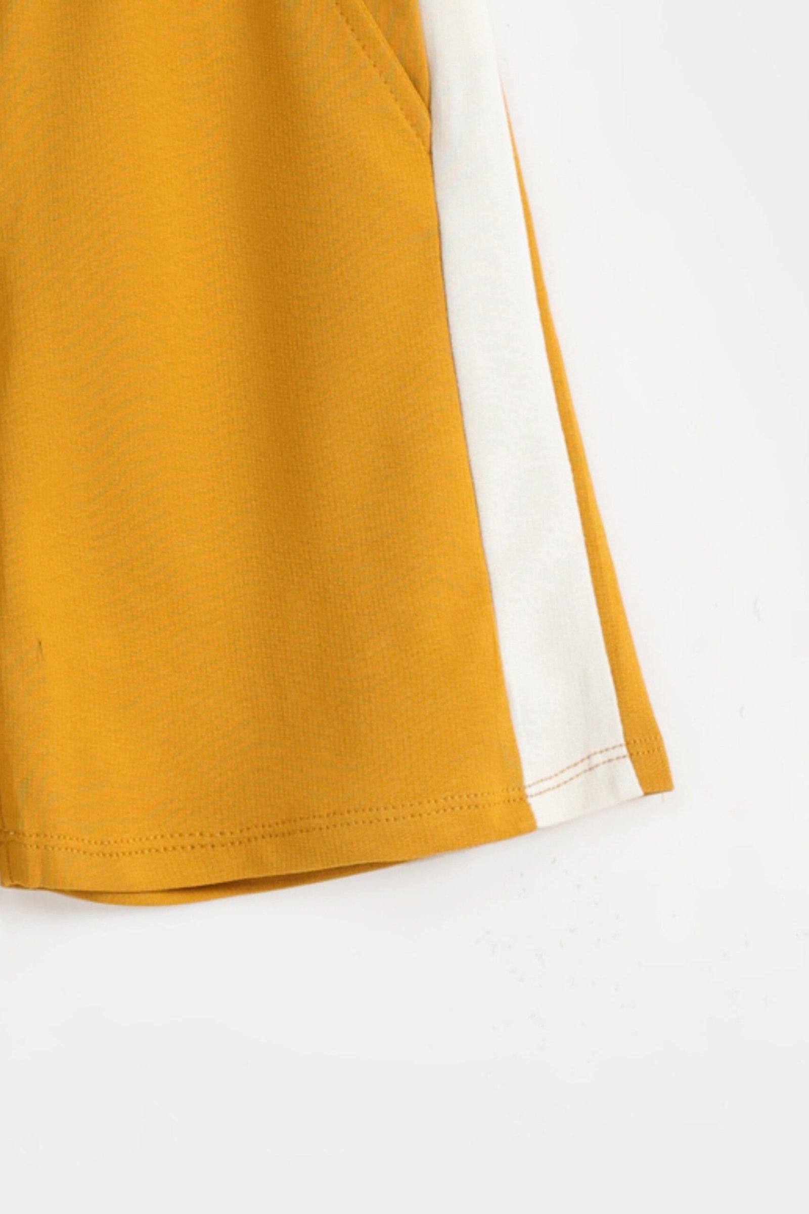Knitted Shorts With Side Contrast Panel - Image 2
