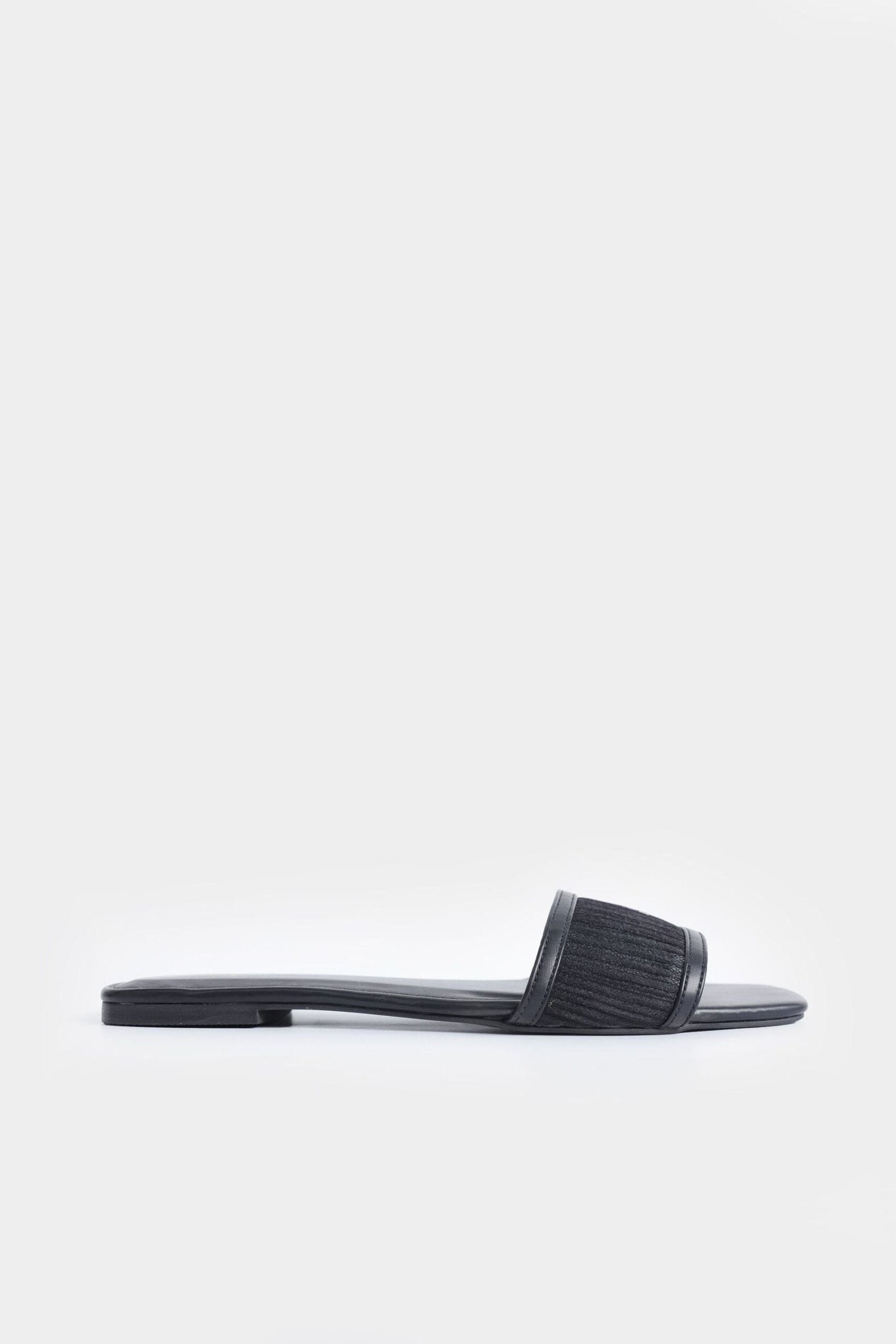 Textured Flats