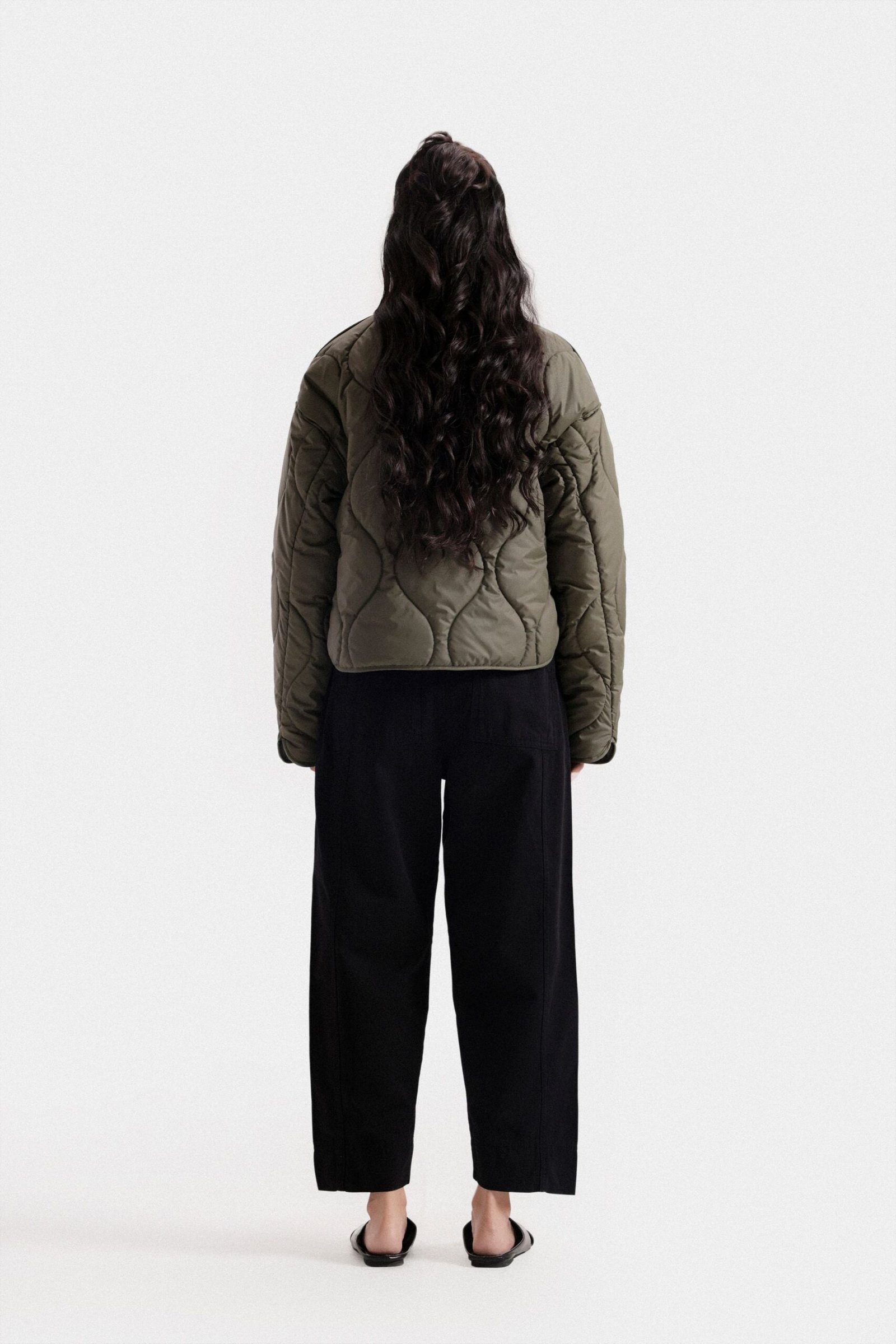 Cropped Quilted Puffer Jacket - Image 5