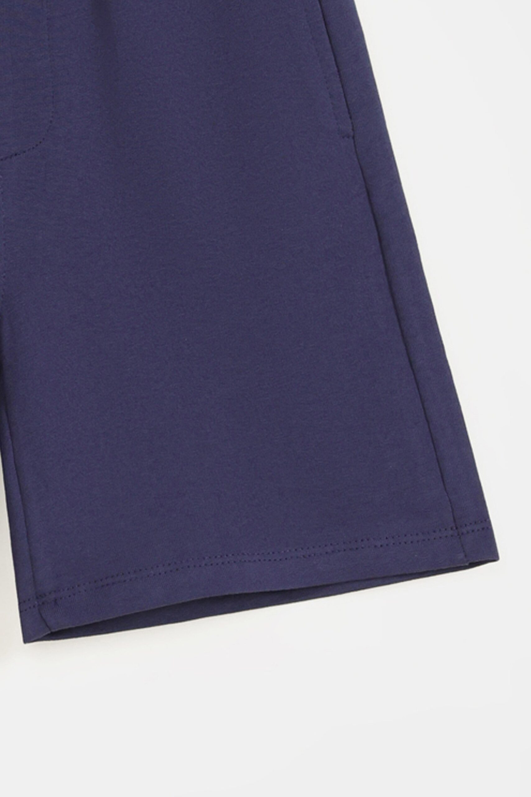 Basic Shorts - Image 2