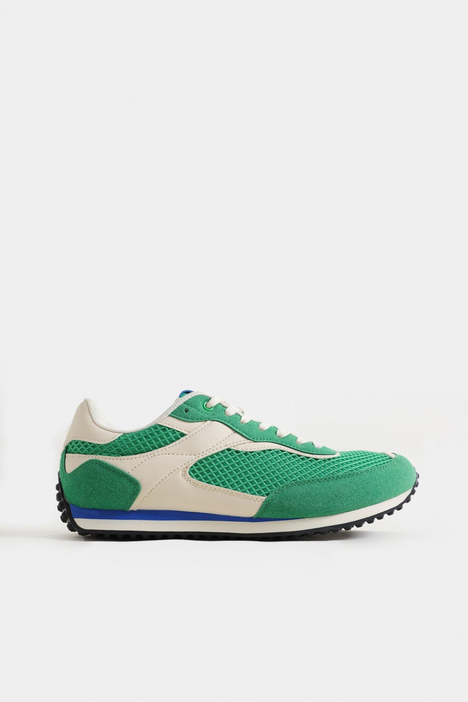 Contrast Mesh Sneakers - Image 7