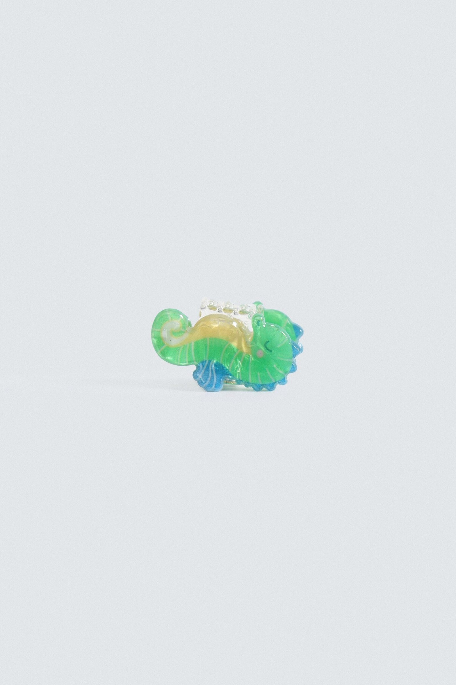 Pack of 8 Hair Clips - Image 2