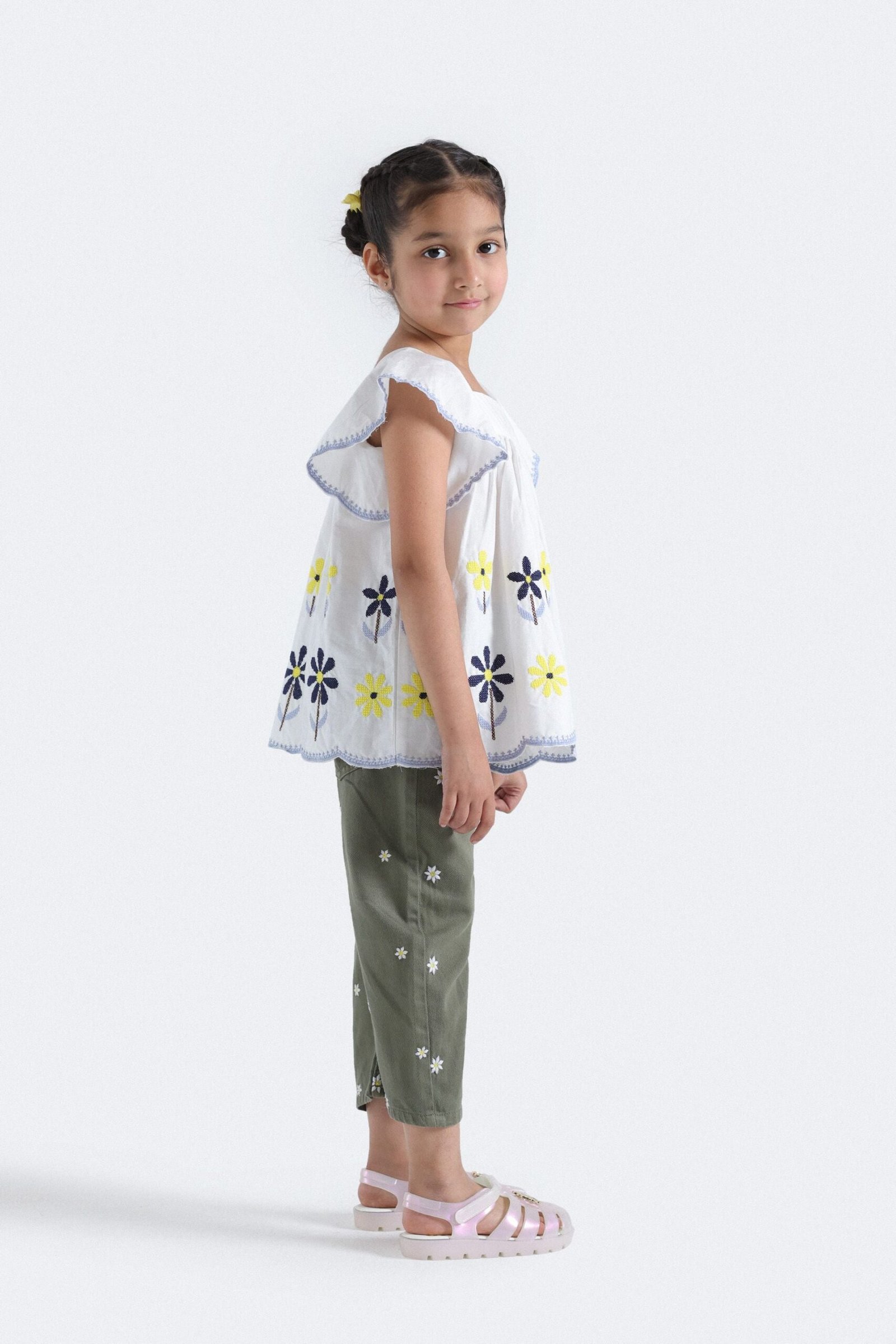 Embroidered Blouse With Ruffle Sleeves - Image 5