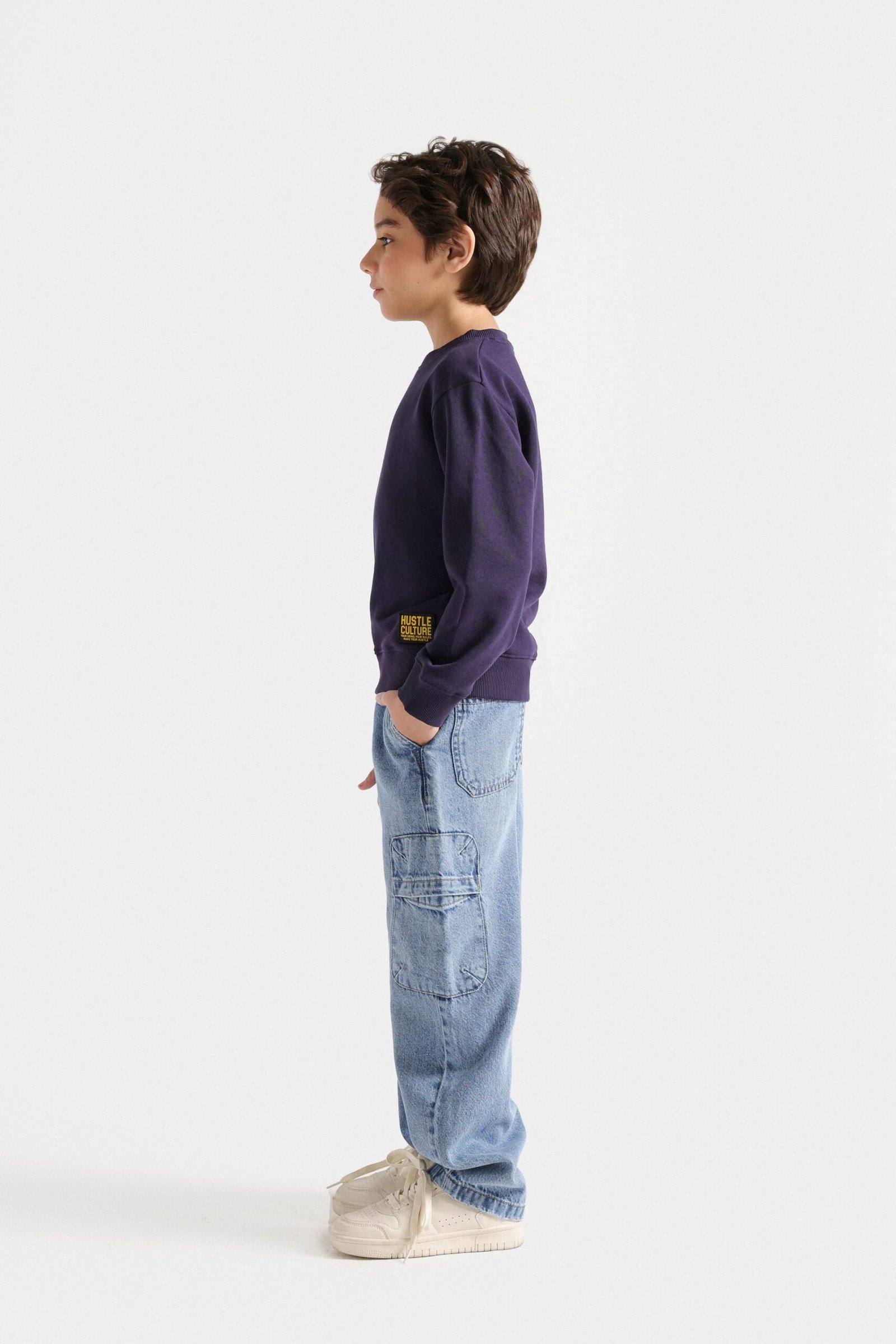 Basic Sweatshirt - Image 15