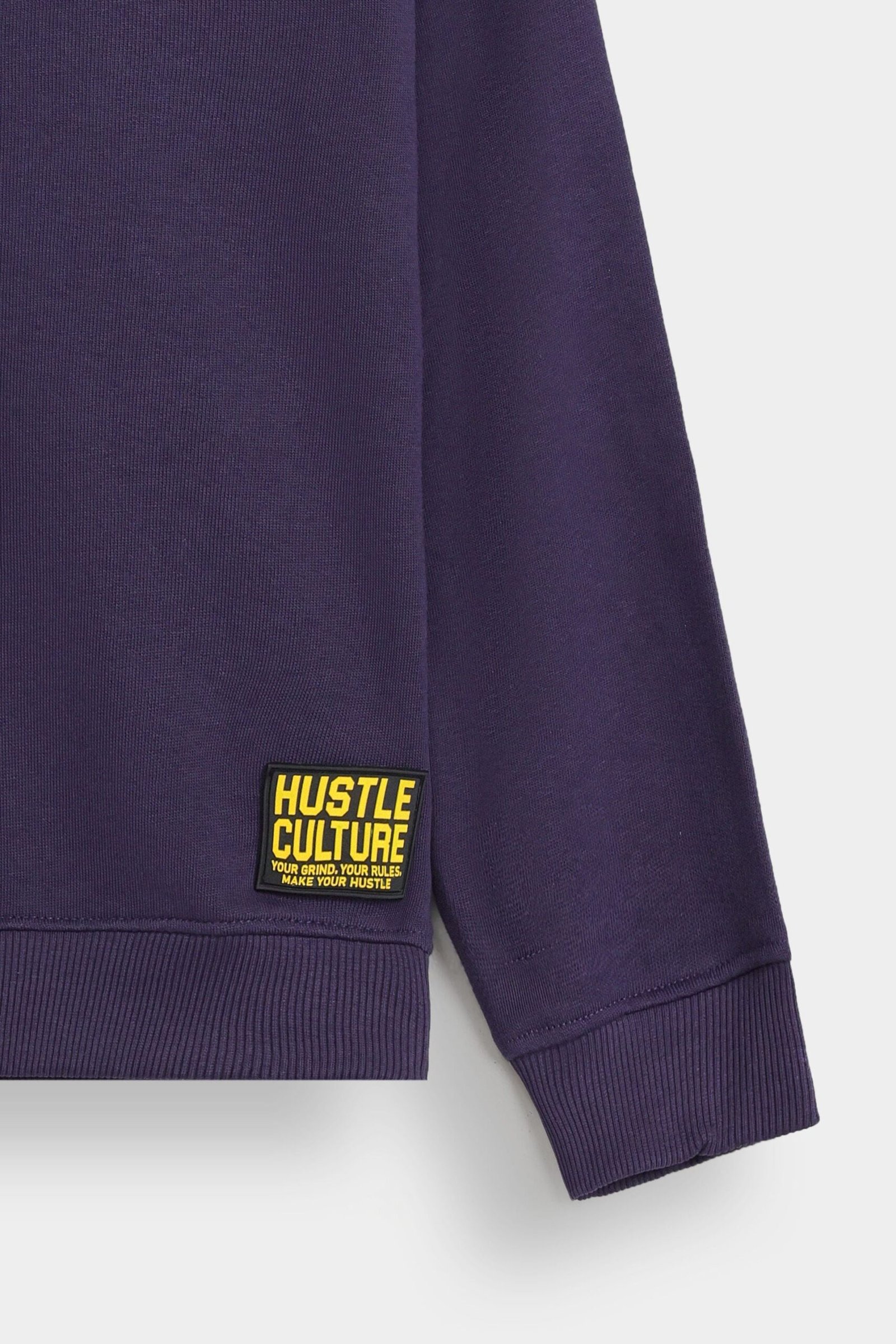 Basic Sweatshirt - Image 12