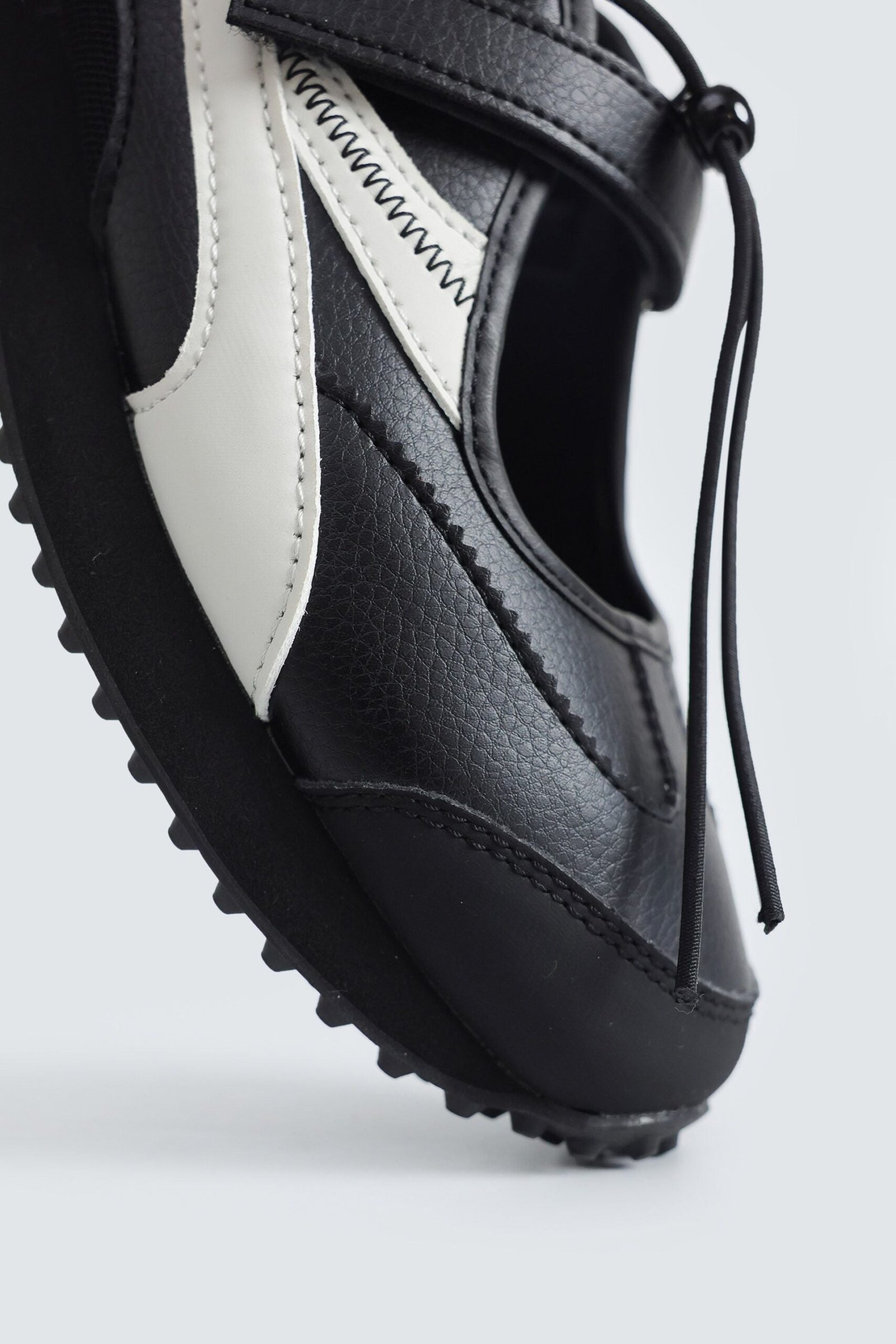 Ballet Trainers - Image 3
