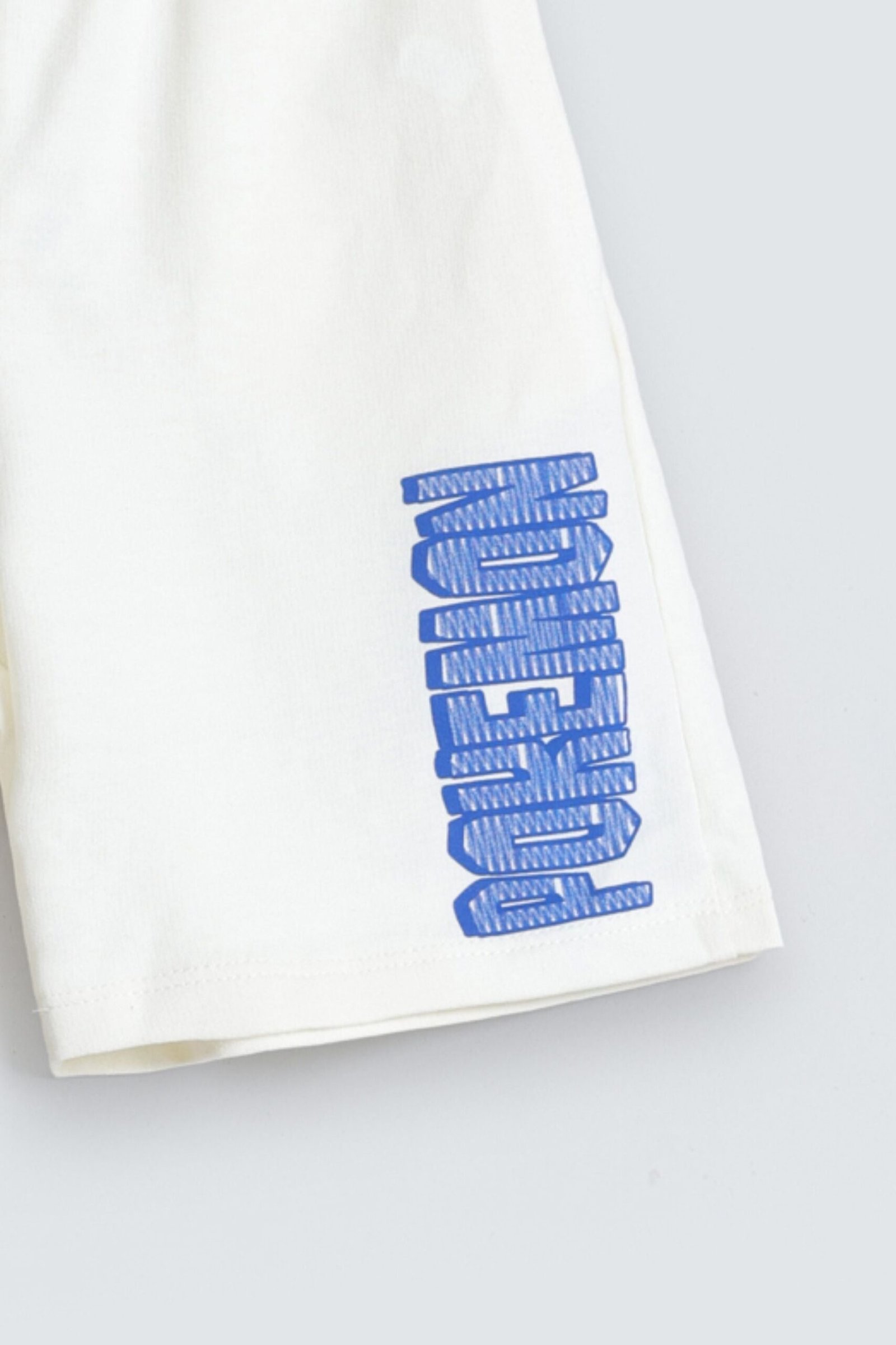 Character Graphic Knit Shorts - Image 3