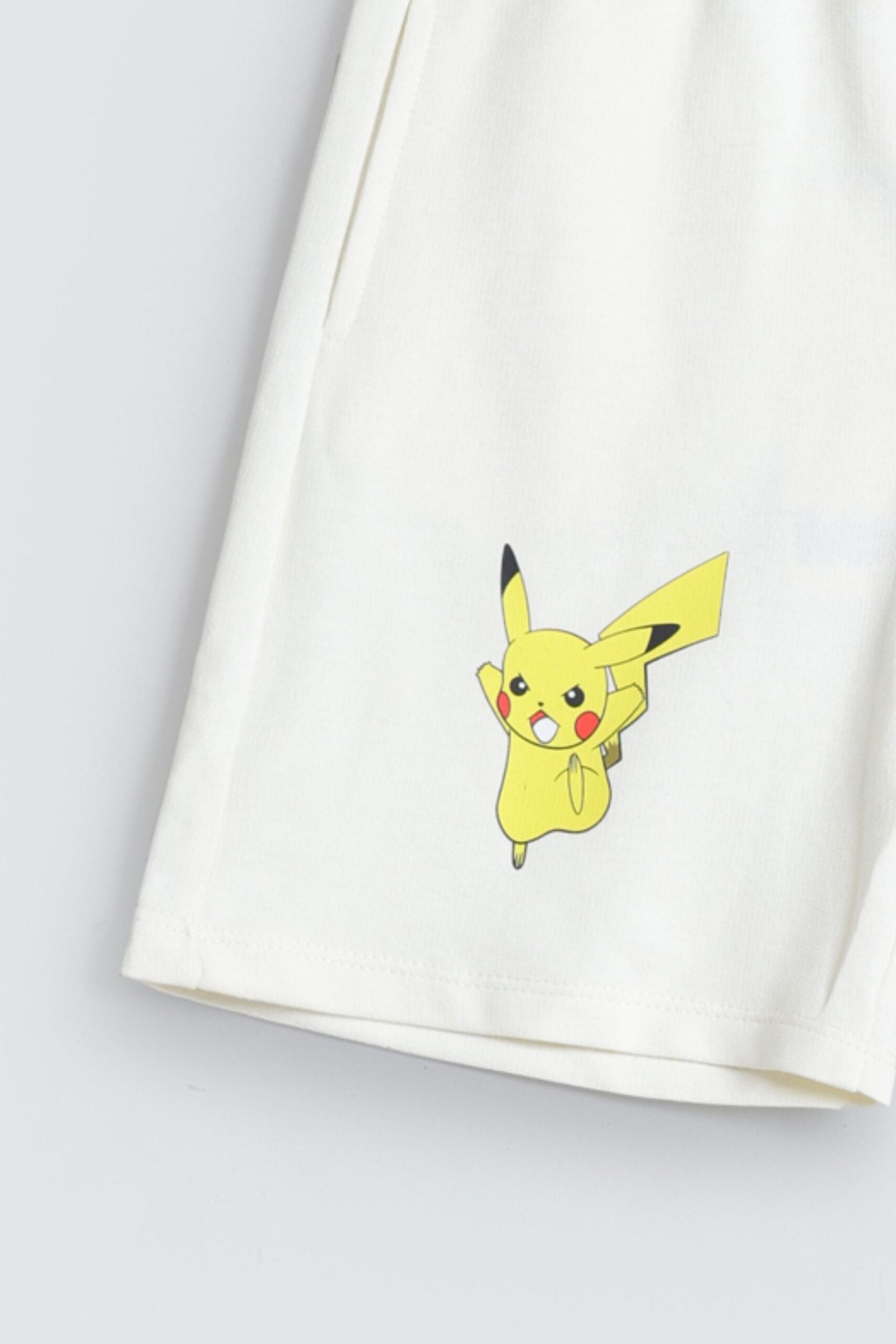 Character Graphic Knit Shorts - Image 2