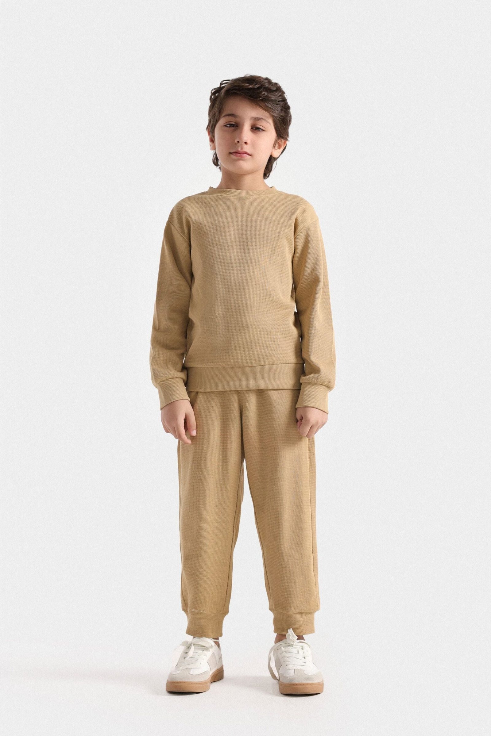 Basic Textured Sweatshirt - Image 9