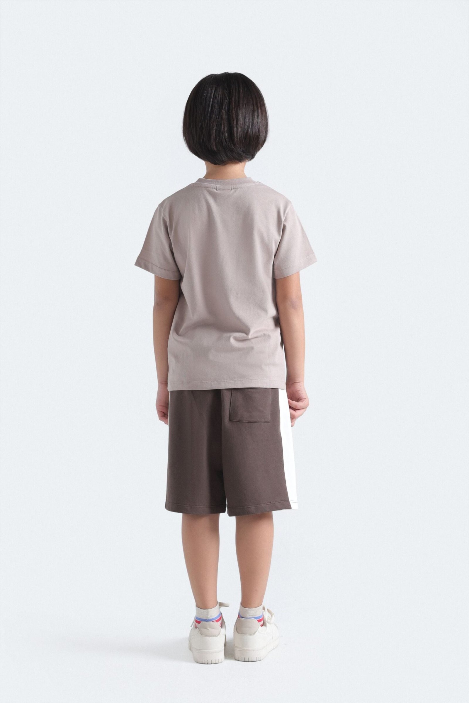 Knit Shorts With Side Contrast Panel - Image 6
