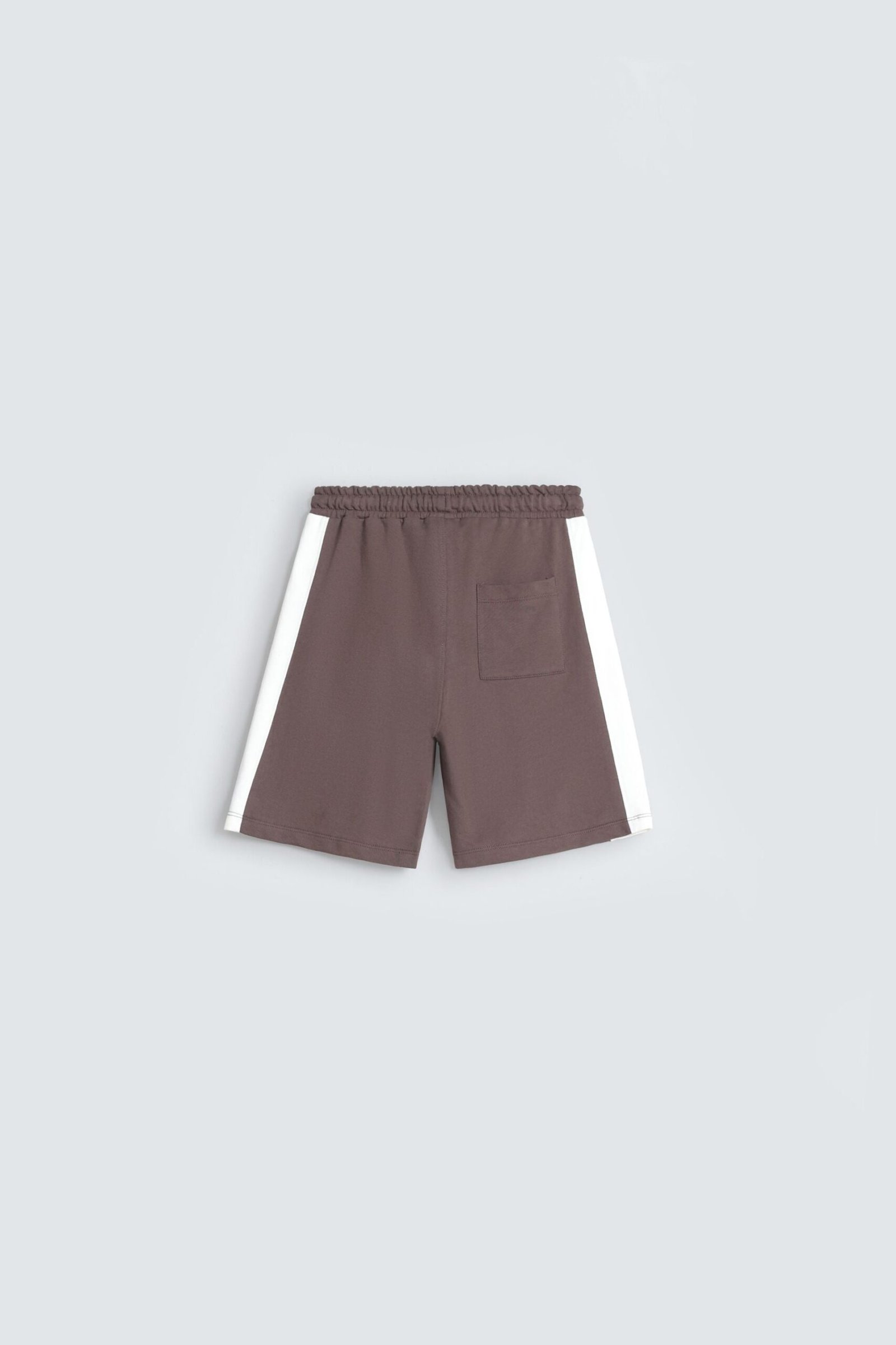 Knit Shorts With Side Contrast Panel - Image 3