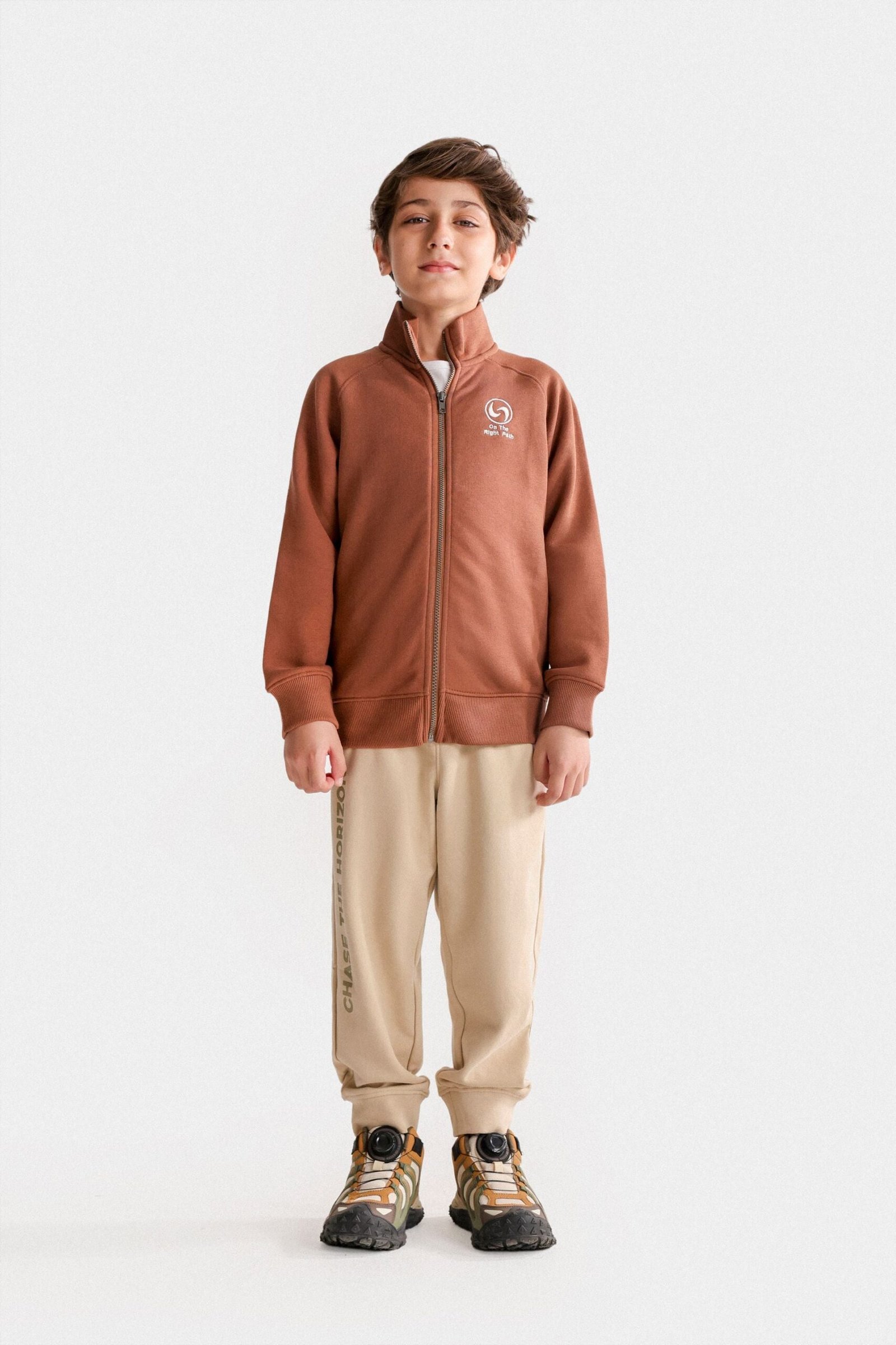 Embroidered Zipper Sweatshirt - Image 10