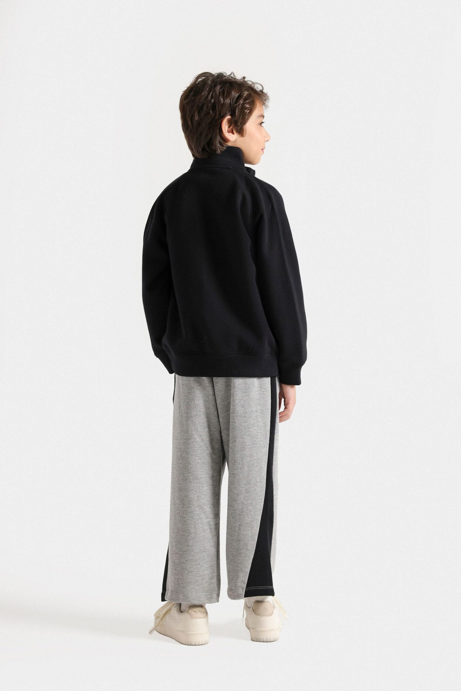 Embroidered Zipper Sweatshirt - Image 6