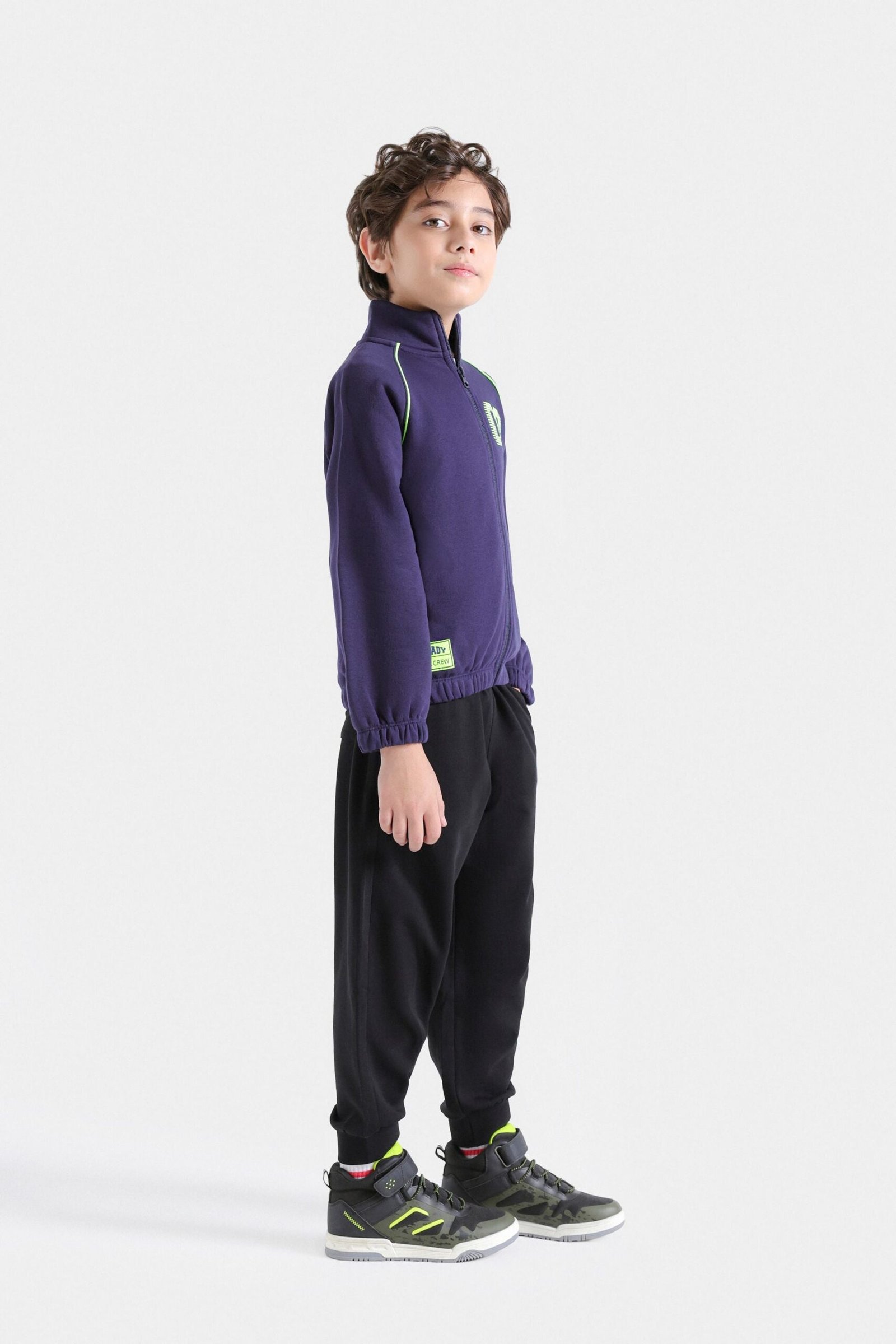 Varsity Raglan Zipper Sweatshirt - Image 5